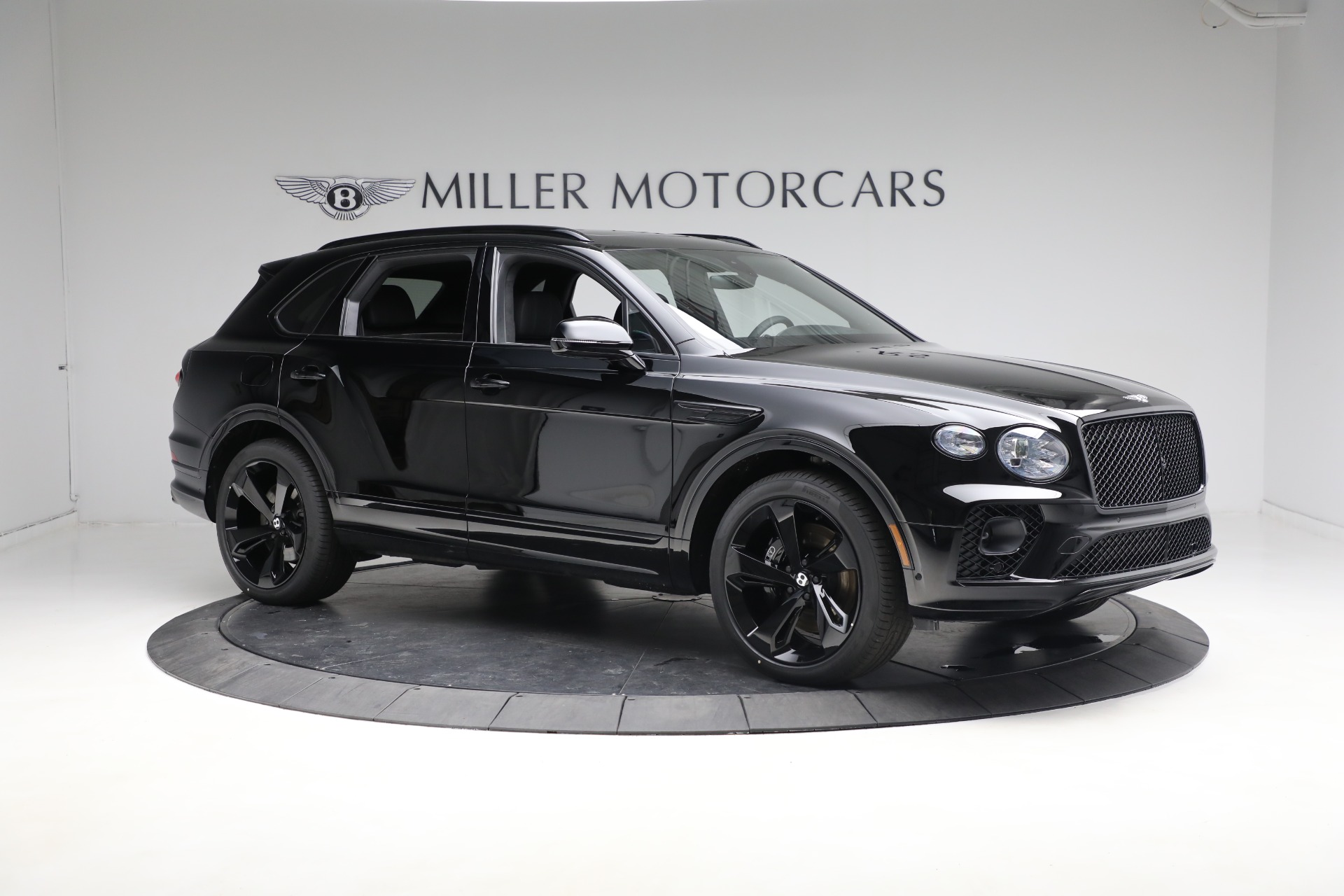 New 2023 Bentley Bentayga V8 | St. Petersburg, FL