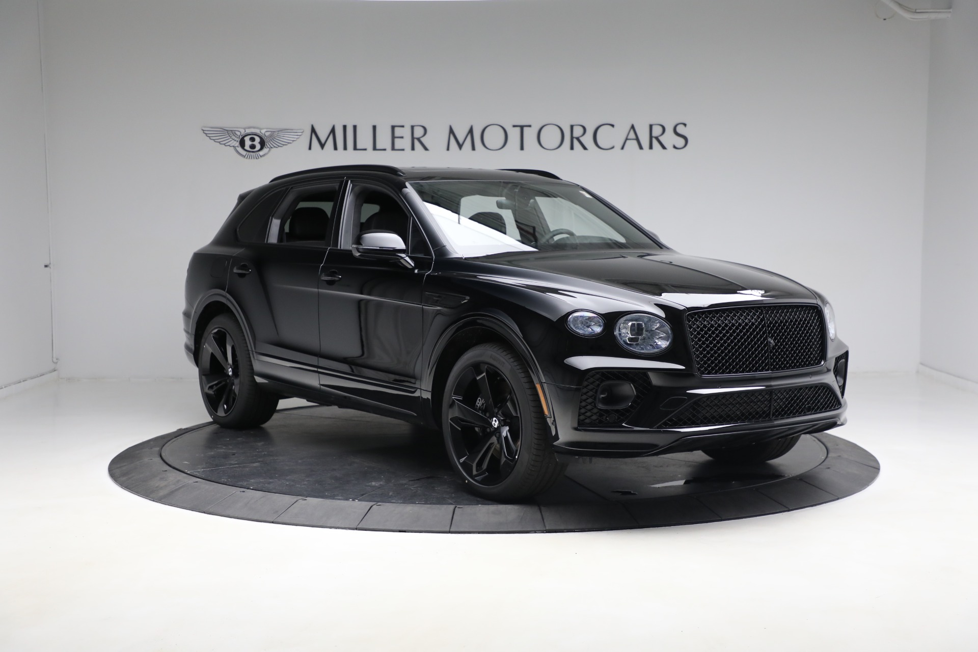 New 2023 Bentley Bentayga V8 | St. Petersburg, FL