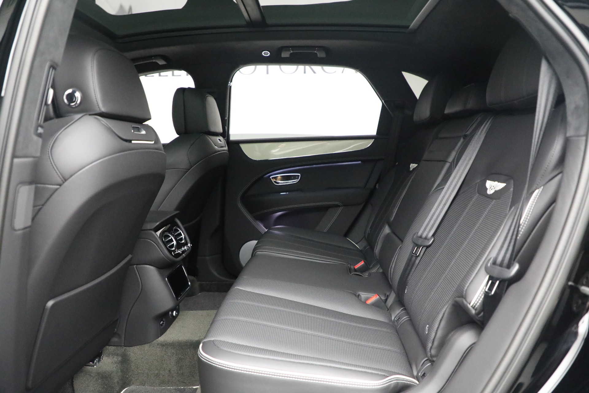 New 2023 Bentley Bentayga V8 | St. Petersburg, FL