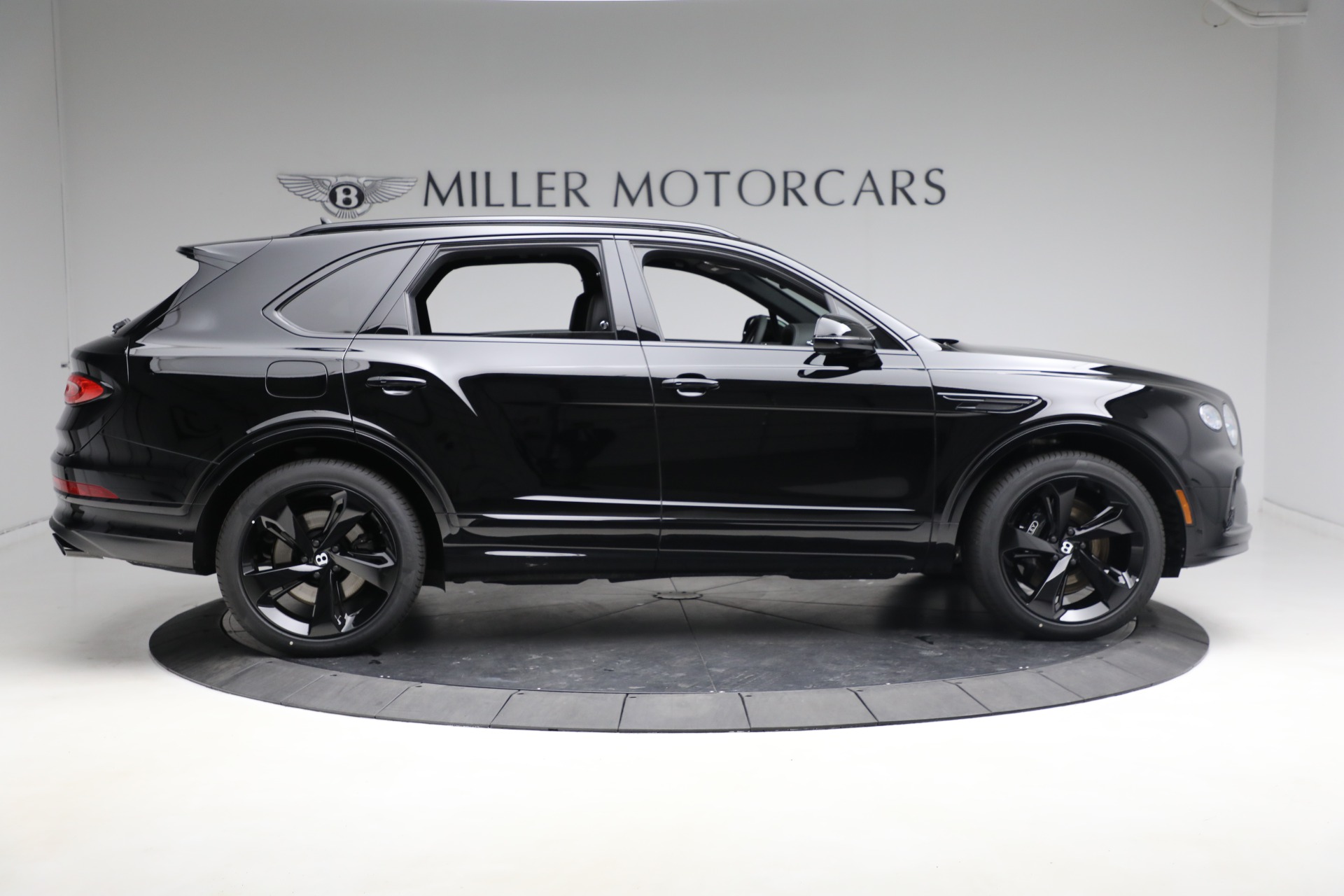 New 2023 Bentley Bentayga V8 | St. Petersburg, FL