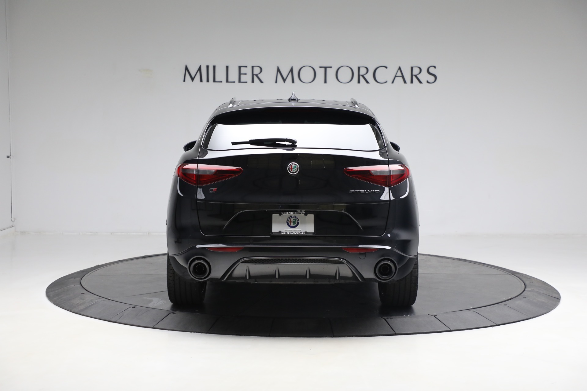 New 2023 Alfa Romeo Stelvio Estrema | St. Petersburg, FL