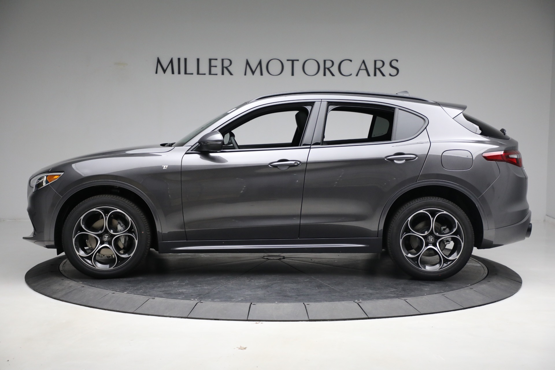 New 2023 Alfa Romeo Stelvio Ti | St. Petersburg, FL