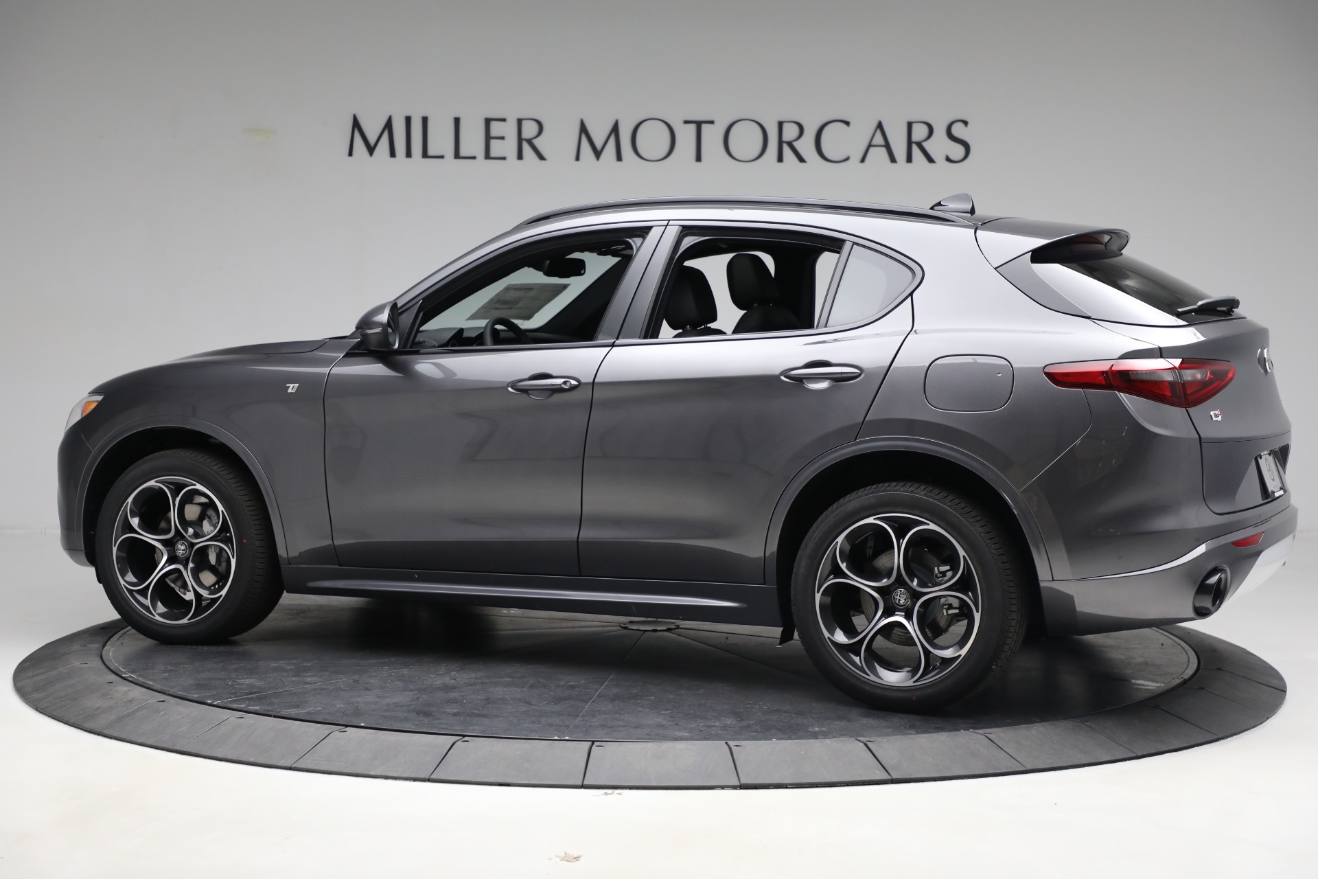 New 2023 Alfa Romeo Stelvio Ti | St. Petersburg, FL