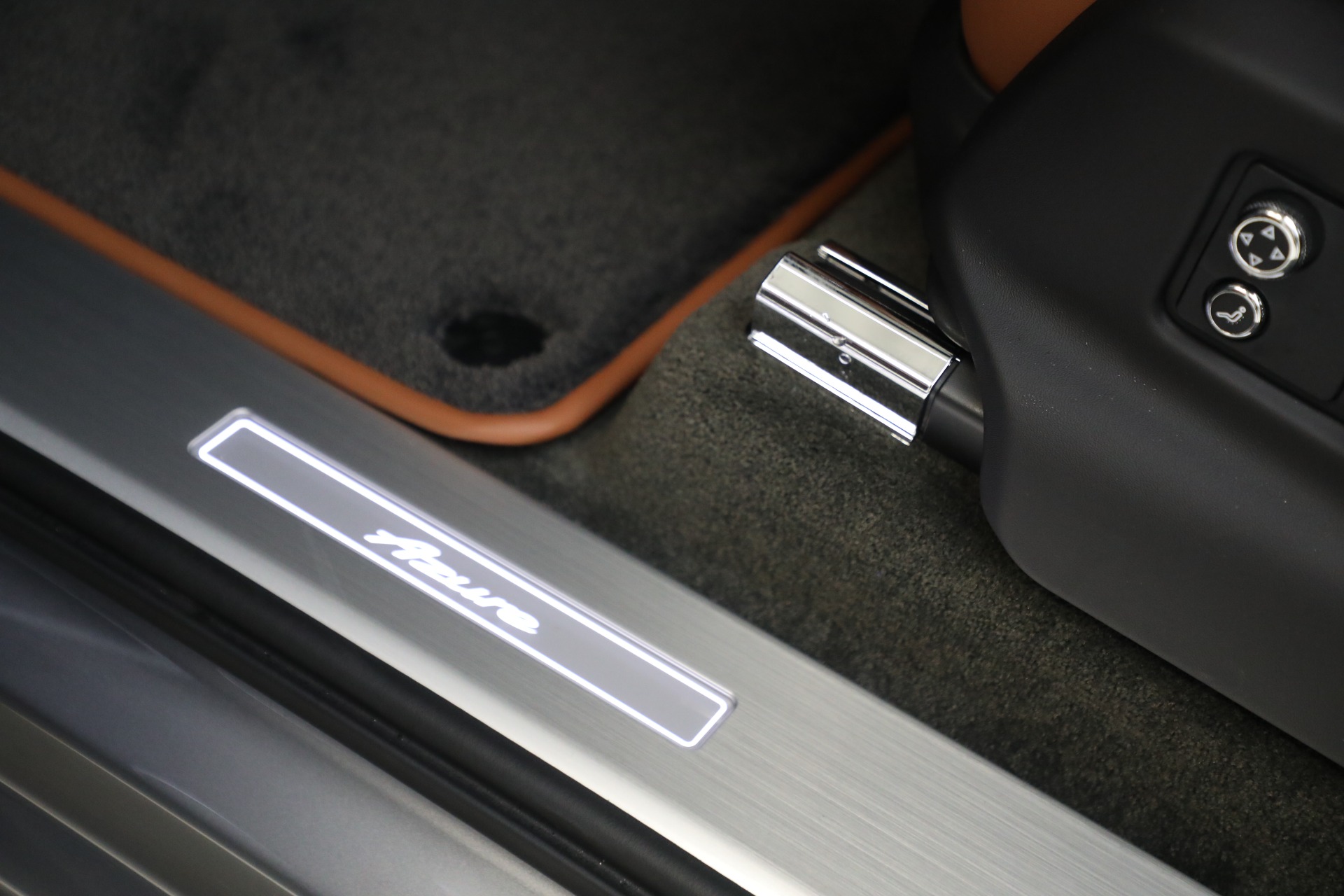 New 2023 Bentley Bentayga EWB Azure V8 | St. Petersburg, FL