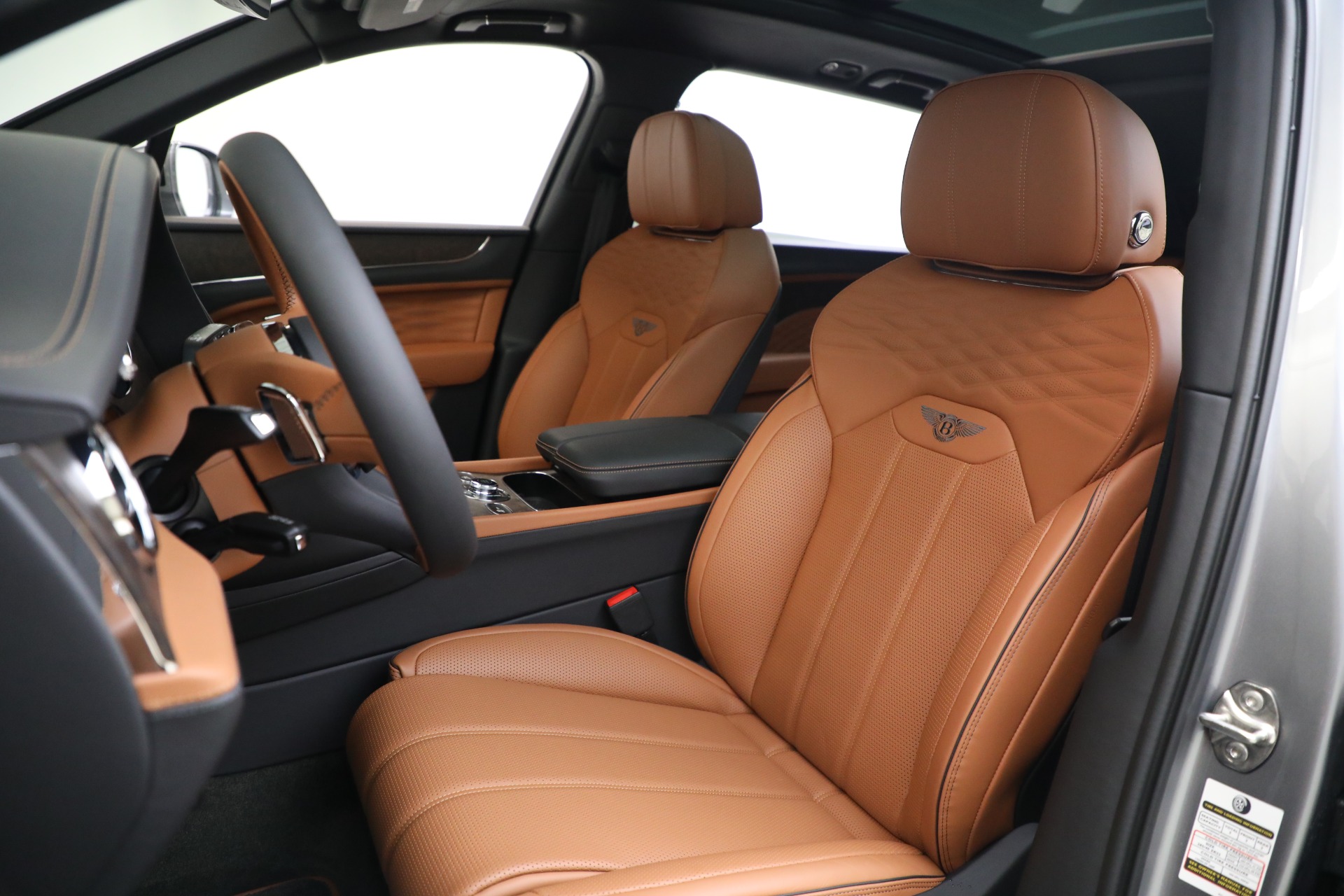 New 2023 Bentley Bentayga EWB Azure V8 | St. Petersburg, FL