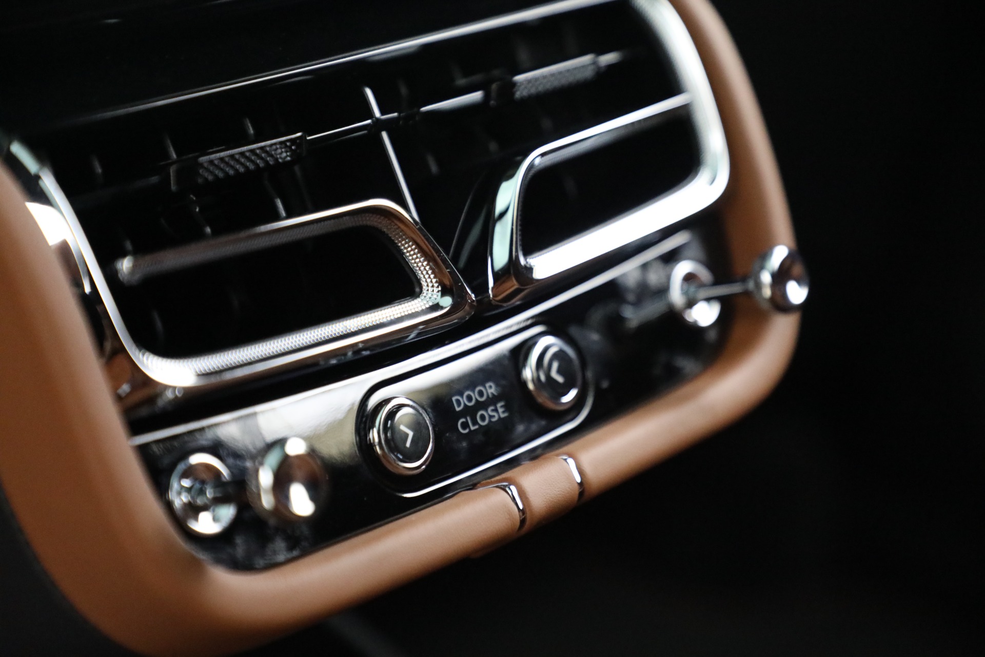 New 2023 Bentley Bentayga EWB Azure V8 | St. Petersburg, FL
