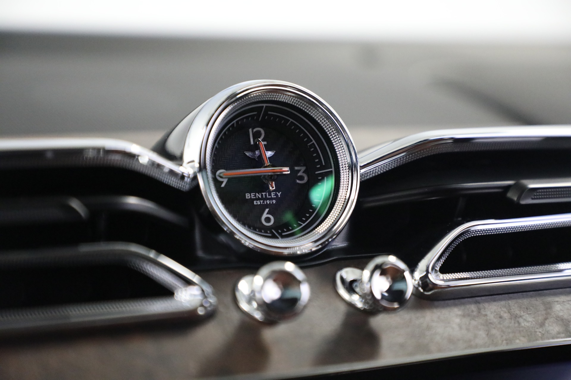 New 2023 Bentley Bentayga EWB Azure V8 | St. Petersburg, FL