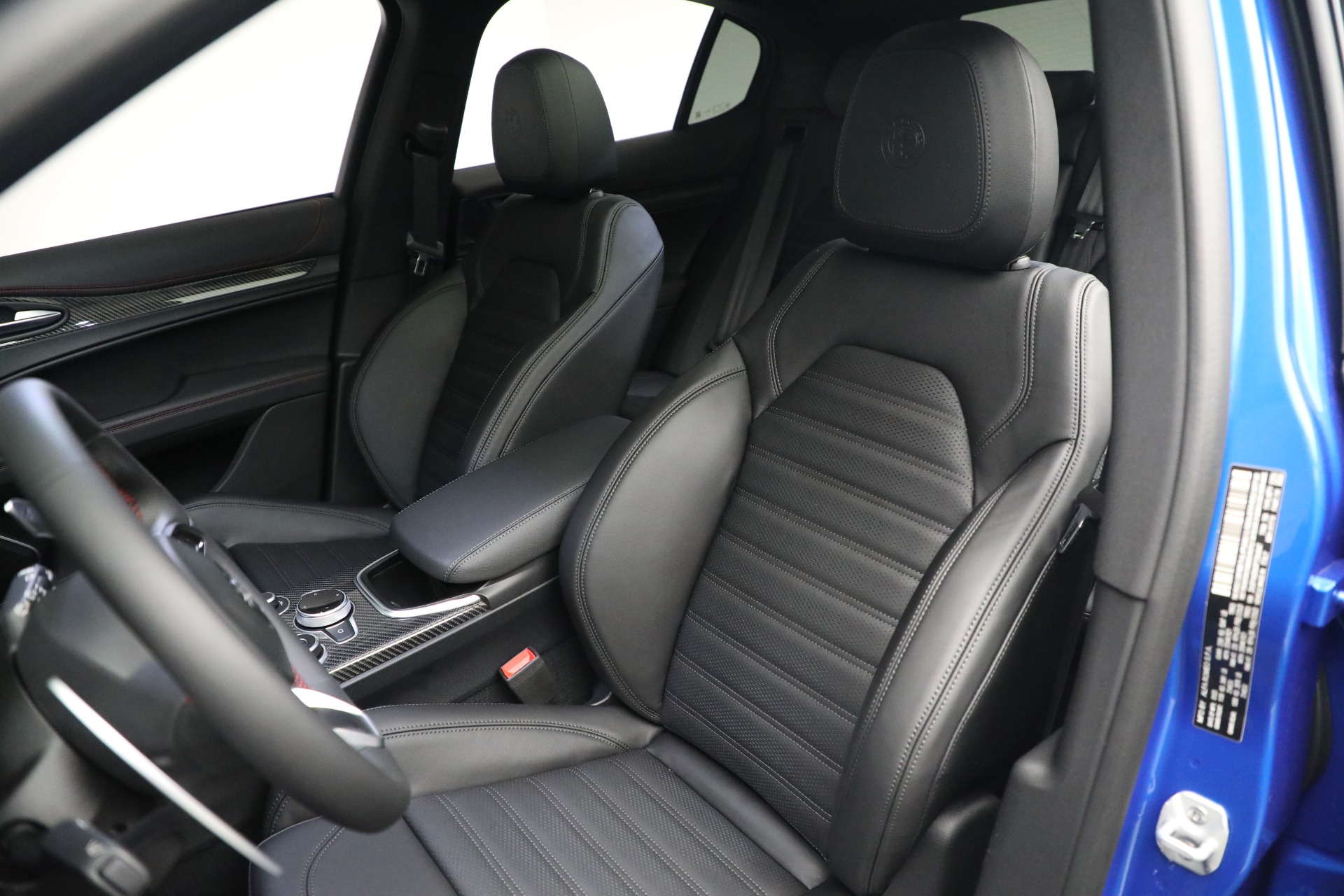 New 2023 Alfa Romeo Stelvio Estrema | St. Petersburg, FL