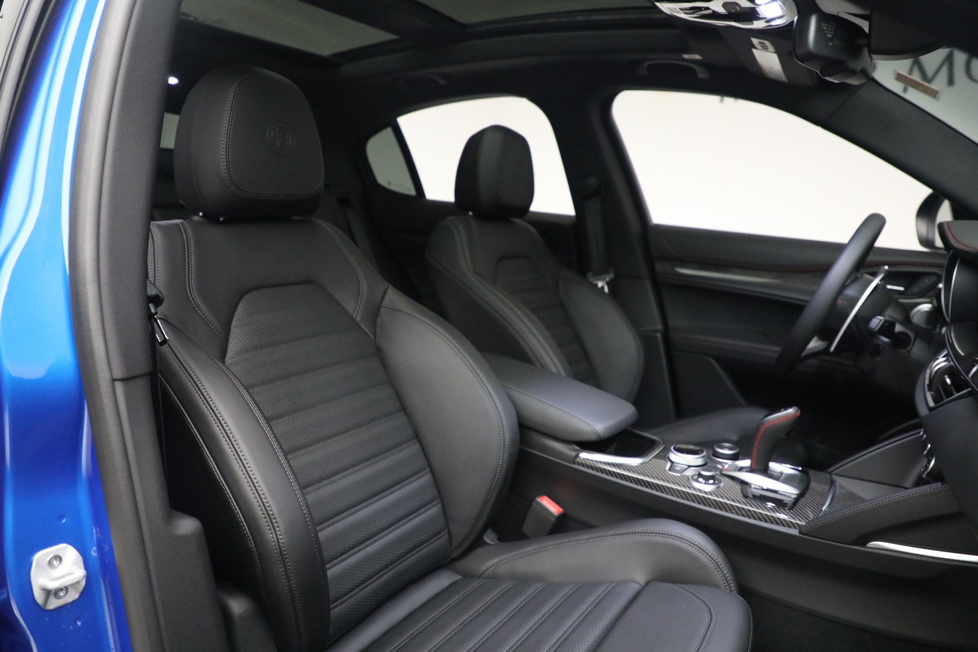 New 2023 Alfa Romeo Stelvio Estrema | St. Petersburg, FL