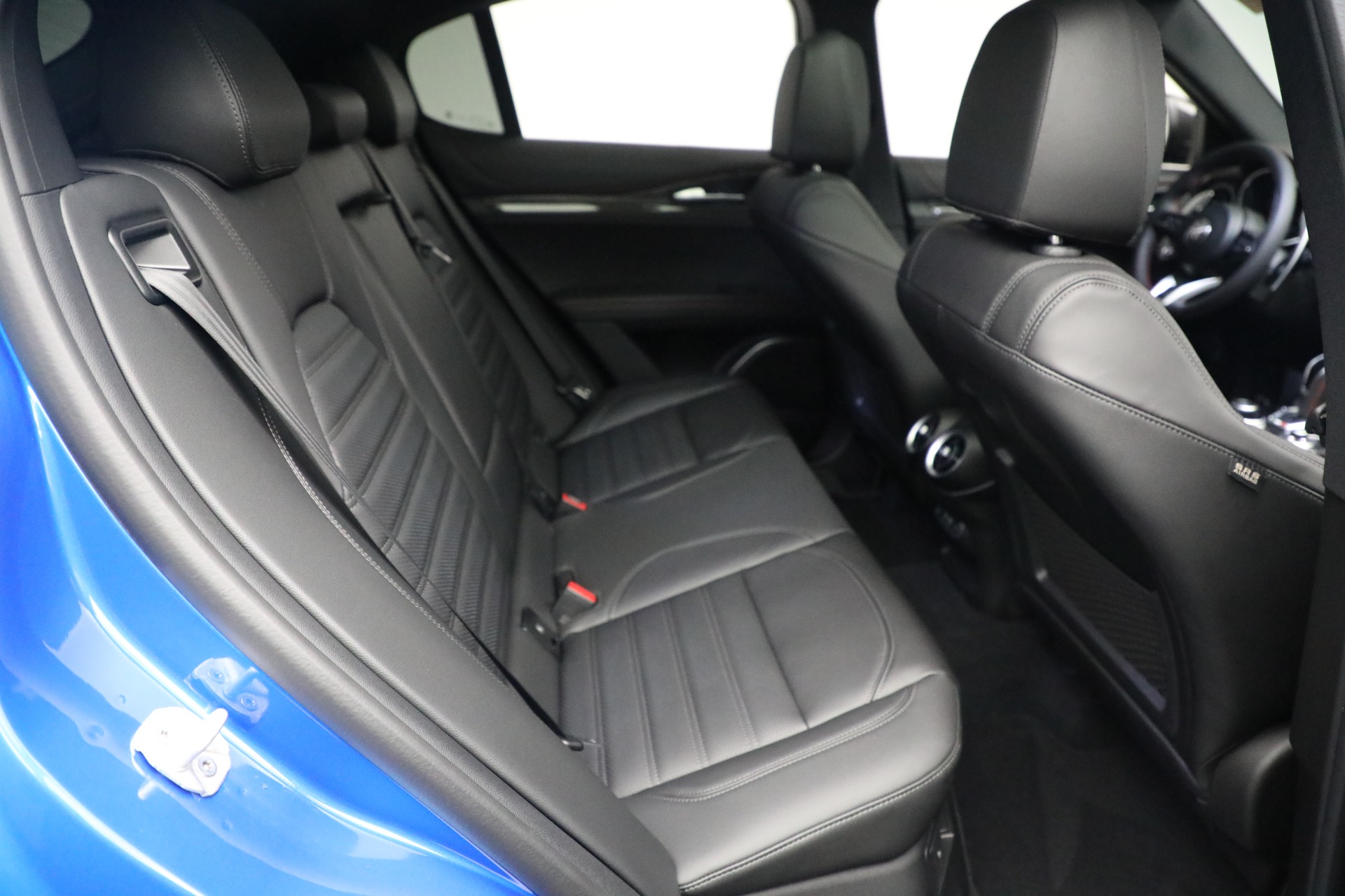 New 2023 Alfa Romeo Stelvio Estrema | St. Petersburg, FL