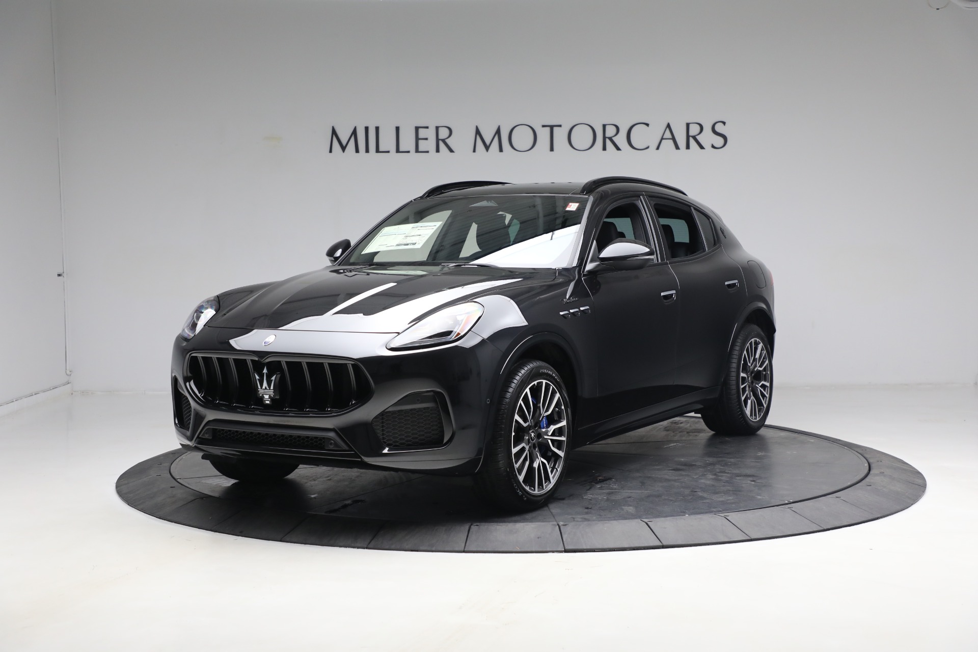 New 2023 Maserati Grecale Modena | St. Petersburg, FL