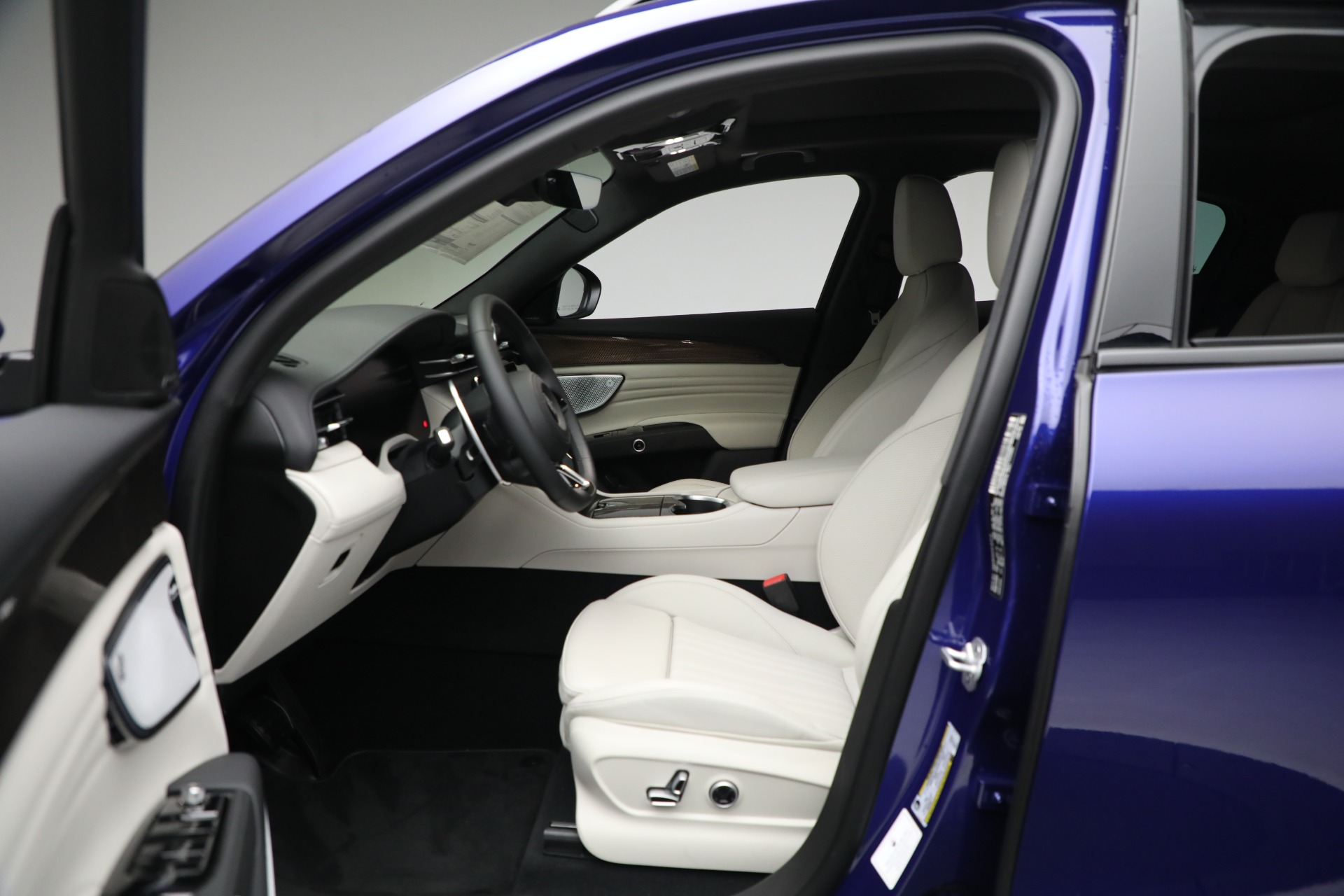 New 2023 Maserati Grecale Modena | St. Petersburg, FL