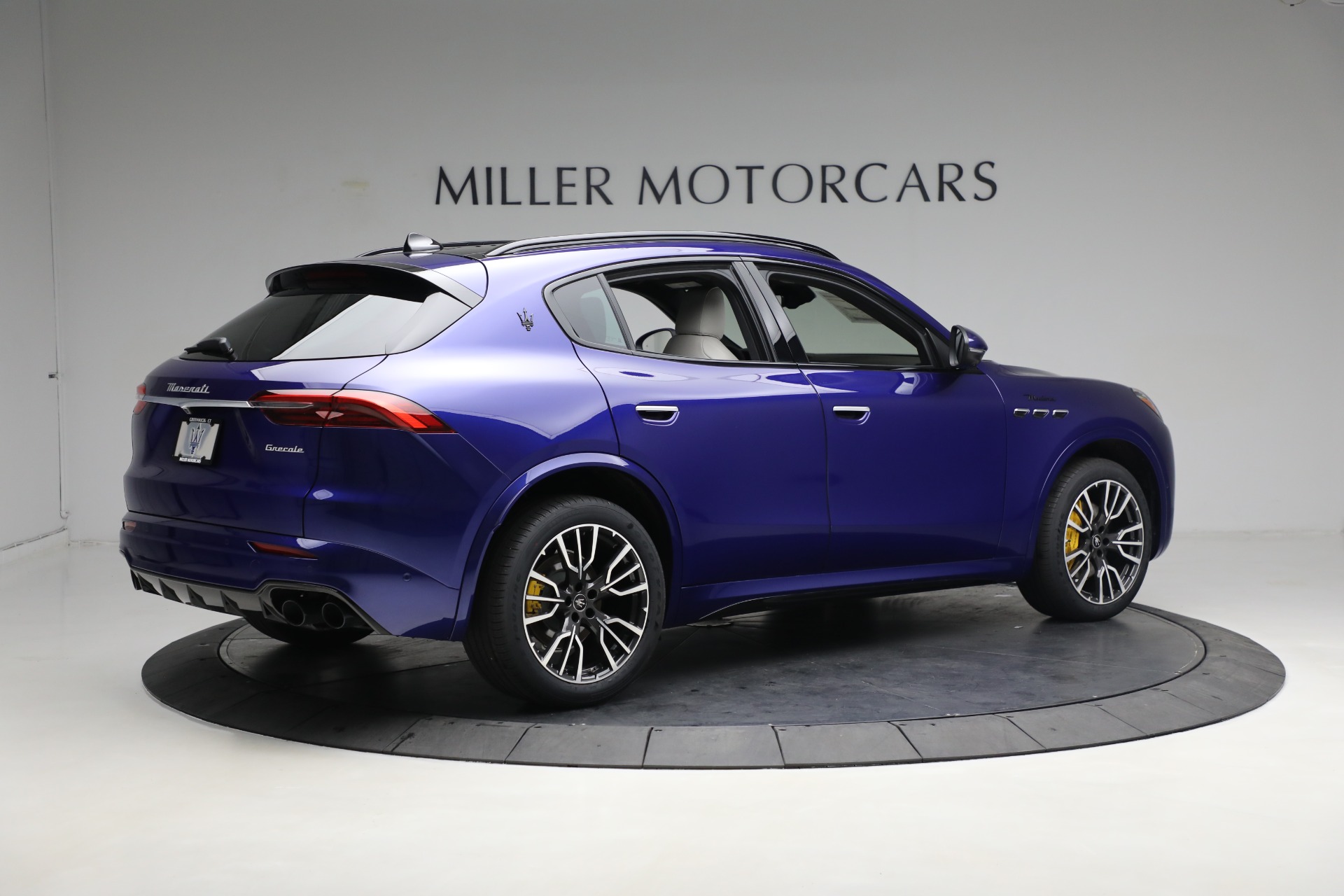 New 2023 Maserati Grecale Modena | St. Petersburg, FL