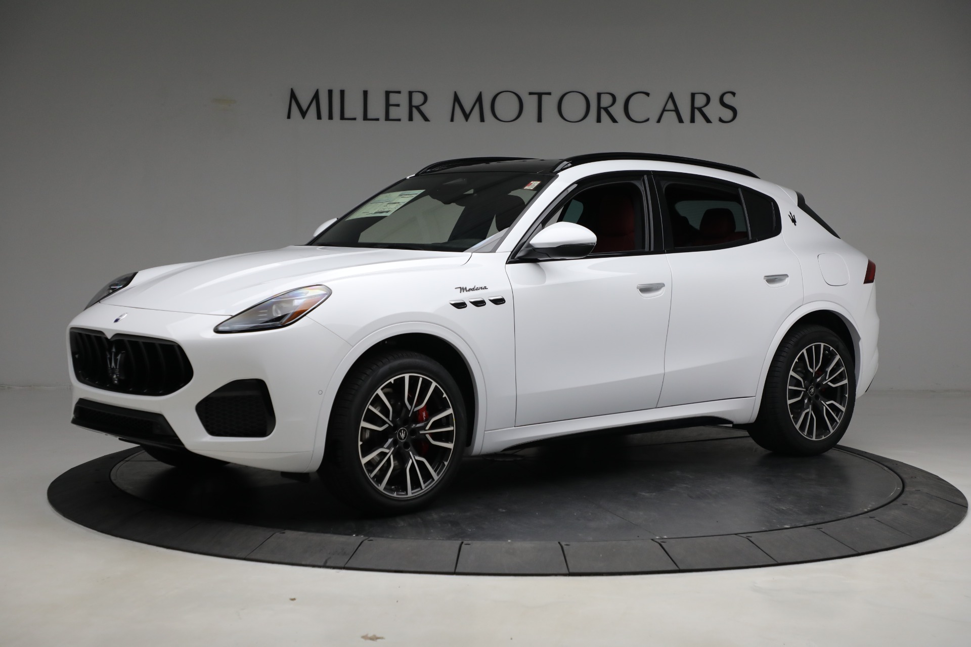 New 2023 Maserati Grecale Modena | St. Petersburg, FL