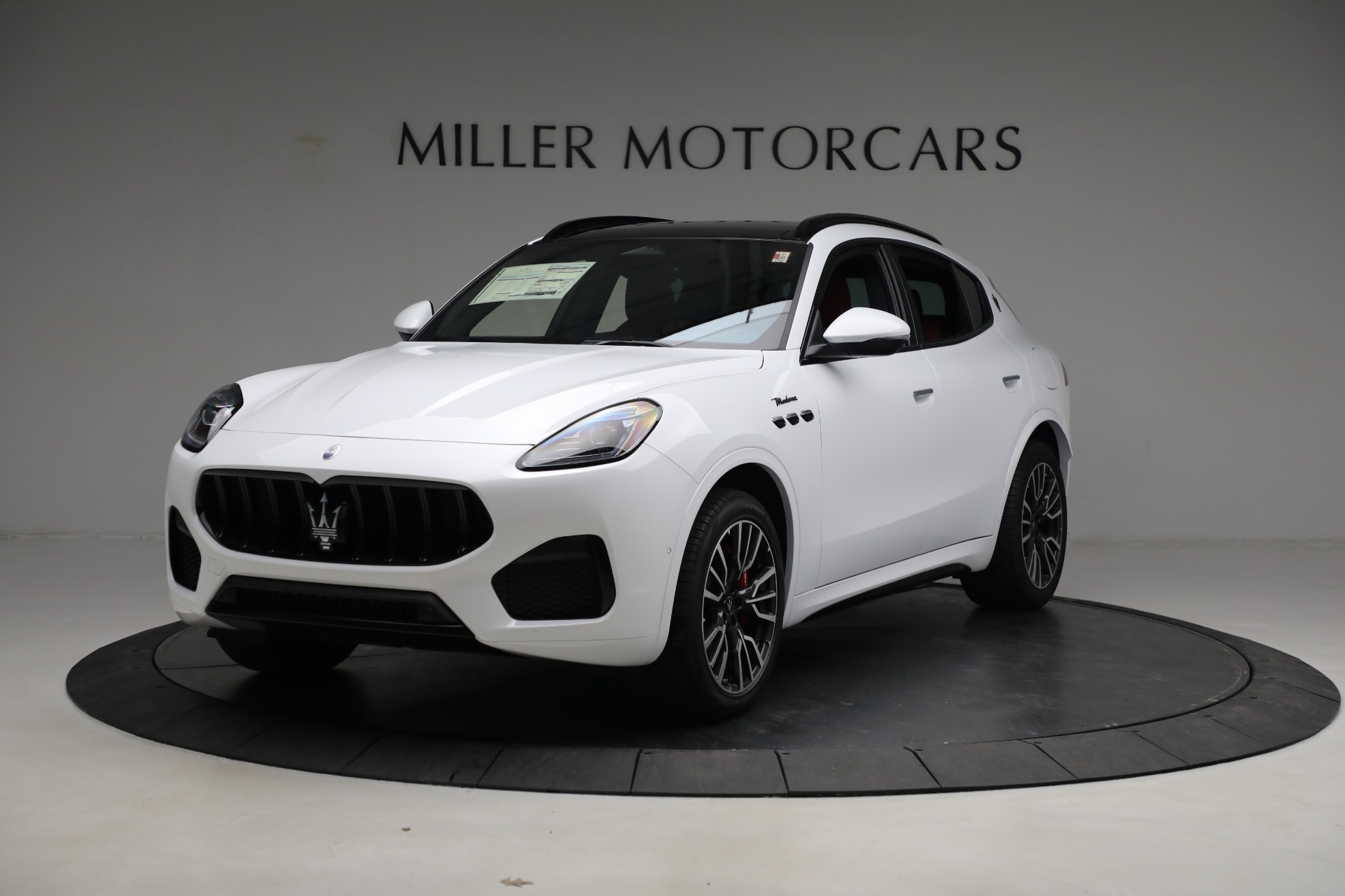 New 2023 Maserati Grecale Modena | St. Petersburg, FL