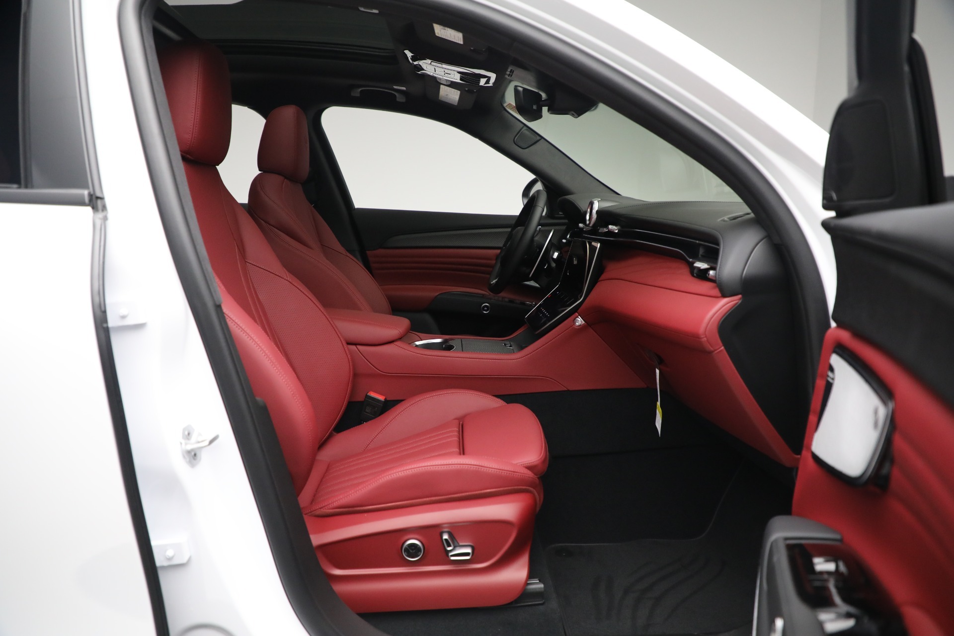 New 2023 Maserati Grecale Modena | St. Petersburg, FL