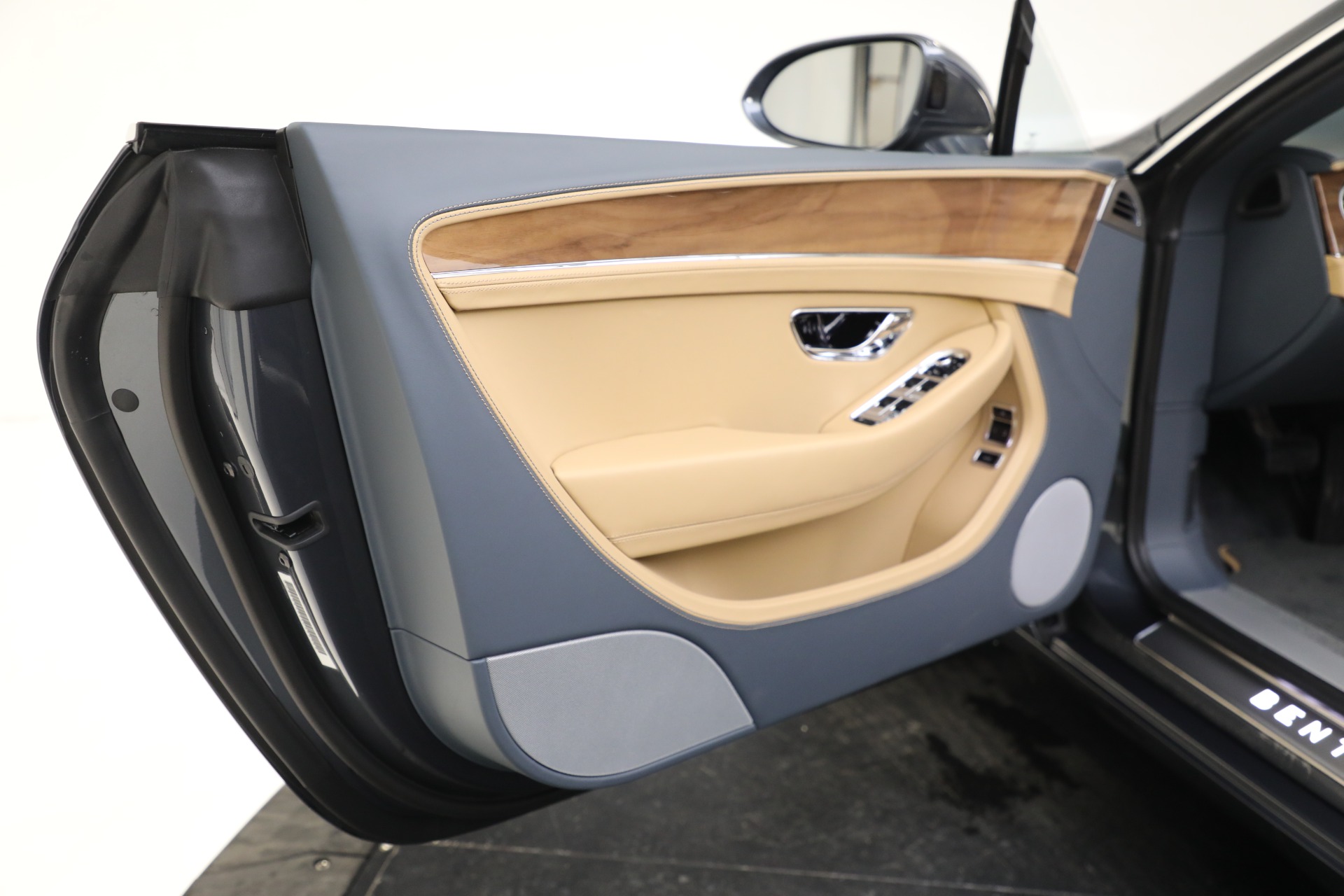 New 2023 Bentley Continental GTC V8 | St. Petersburg, FL