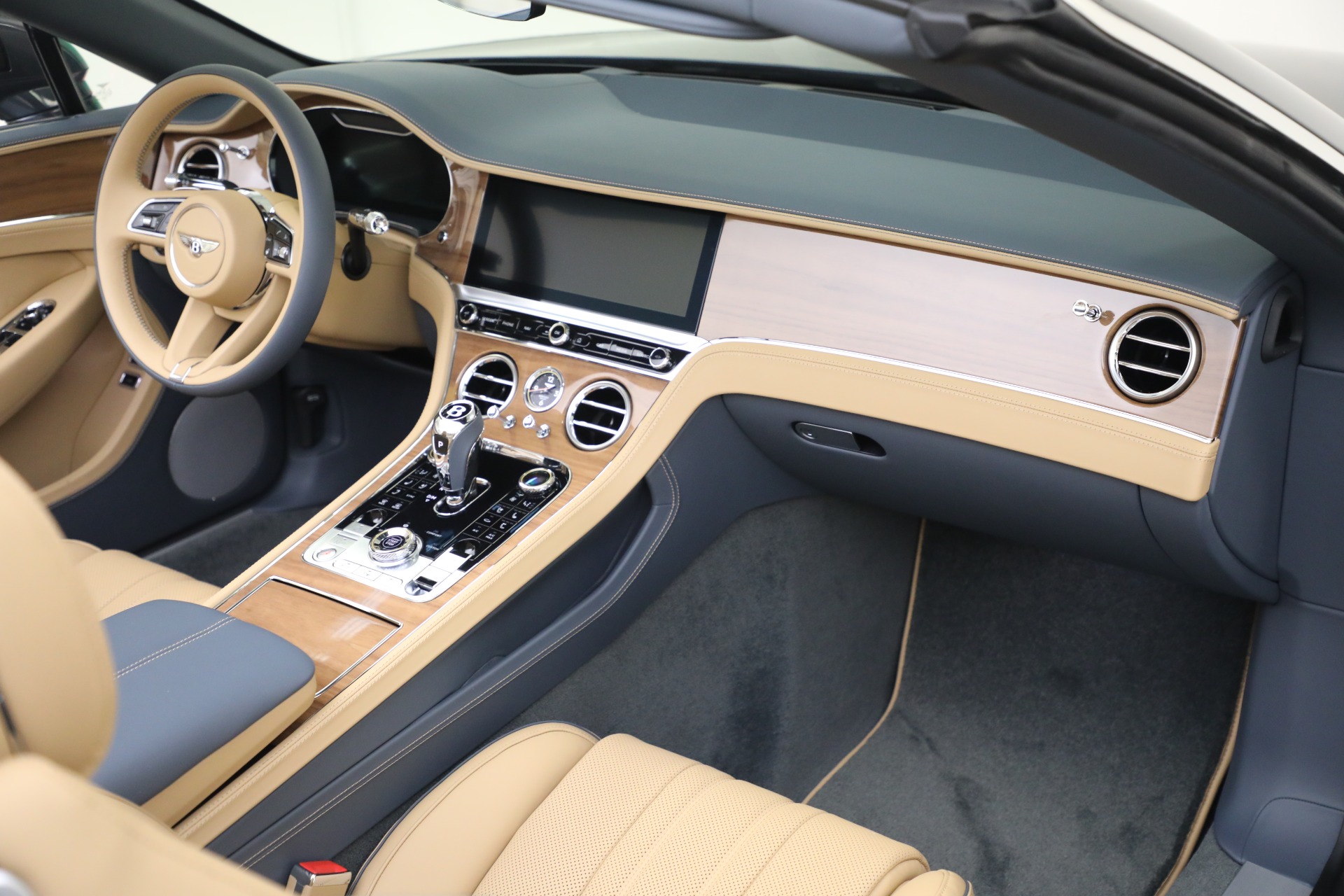 New 2023 Bentley Continental GTC V8 | St. Petersburg, FL