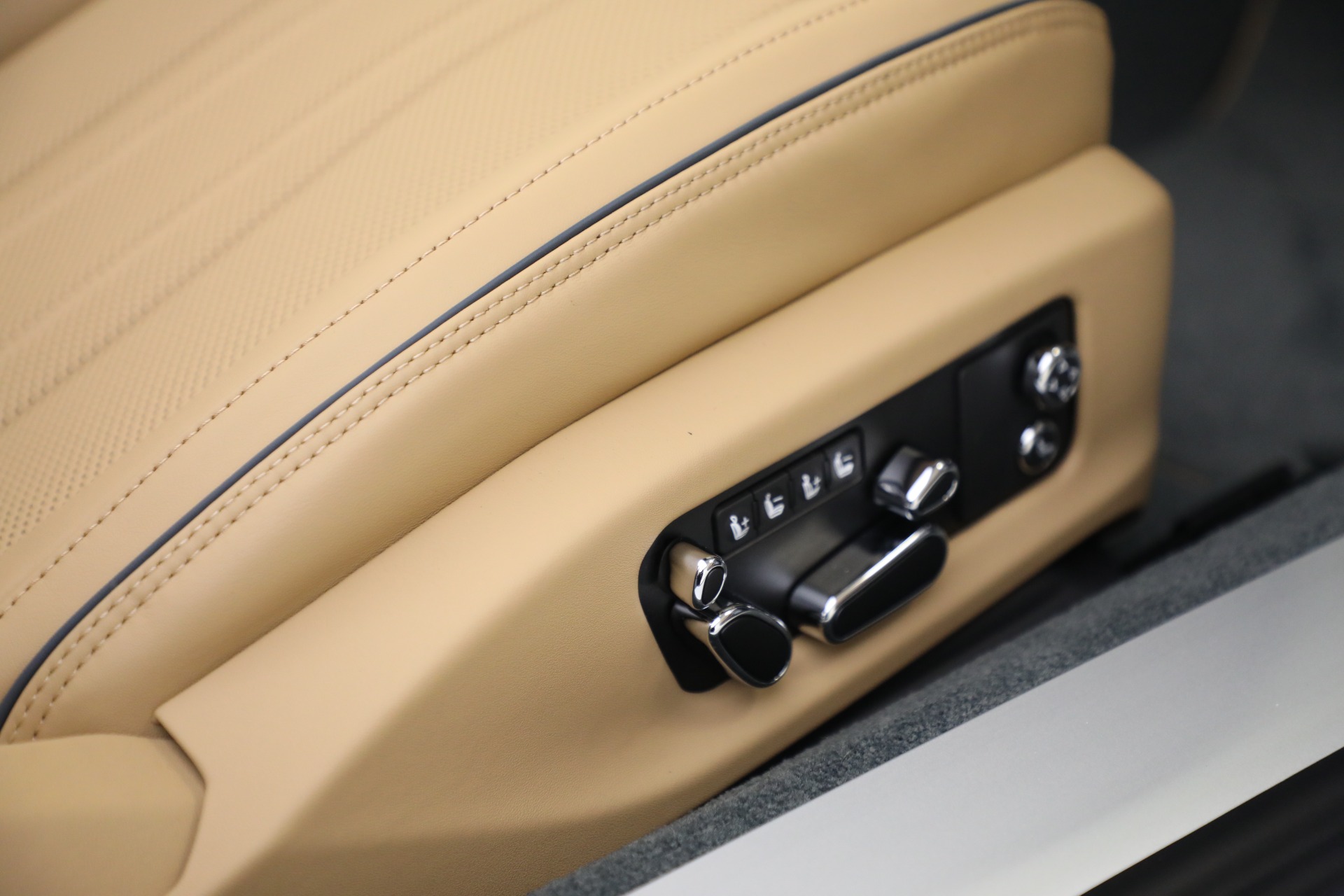 New 2023 Bentley Continental GTC V8 | St. Petersburg, FL