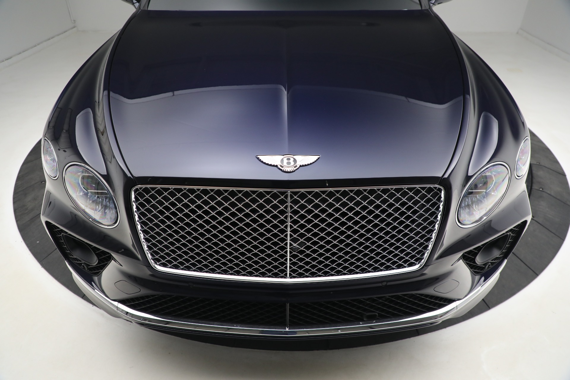 New 2023 Bentley Bentayga V8 | St. Petersburg, FL