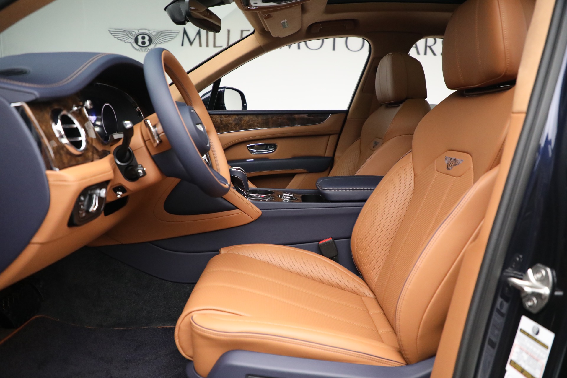 New 2023 Bentley Bentayga V8 | St. Petersburg, FL