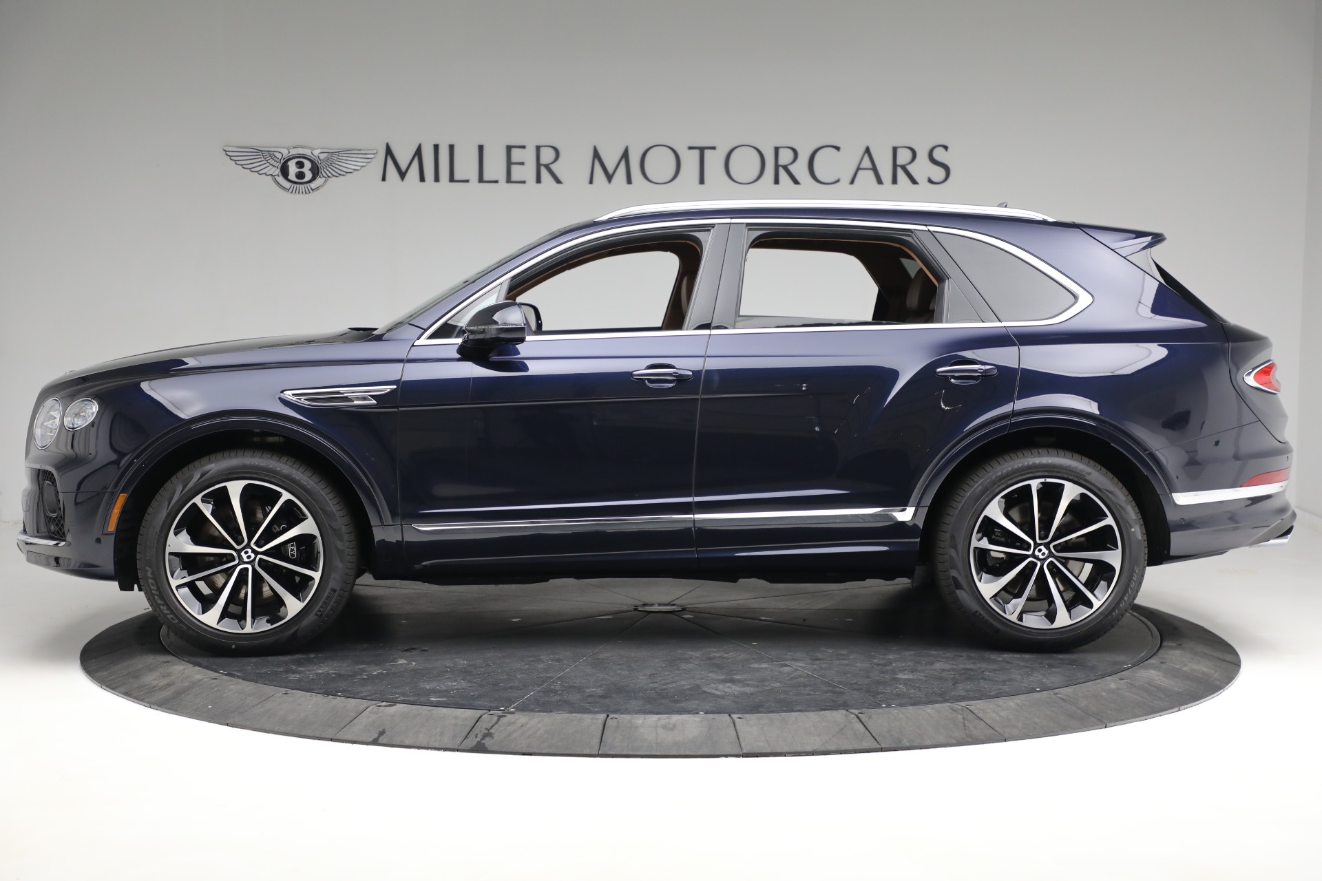 New 2023 Bentley Bentayga V8 | St. Petersburg, FL