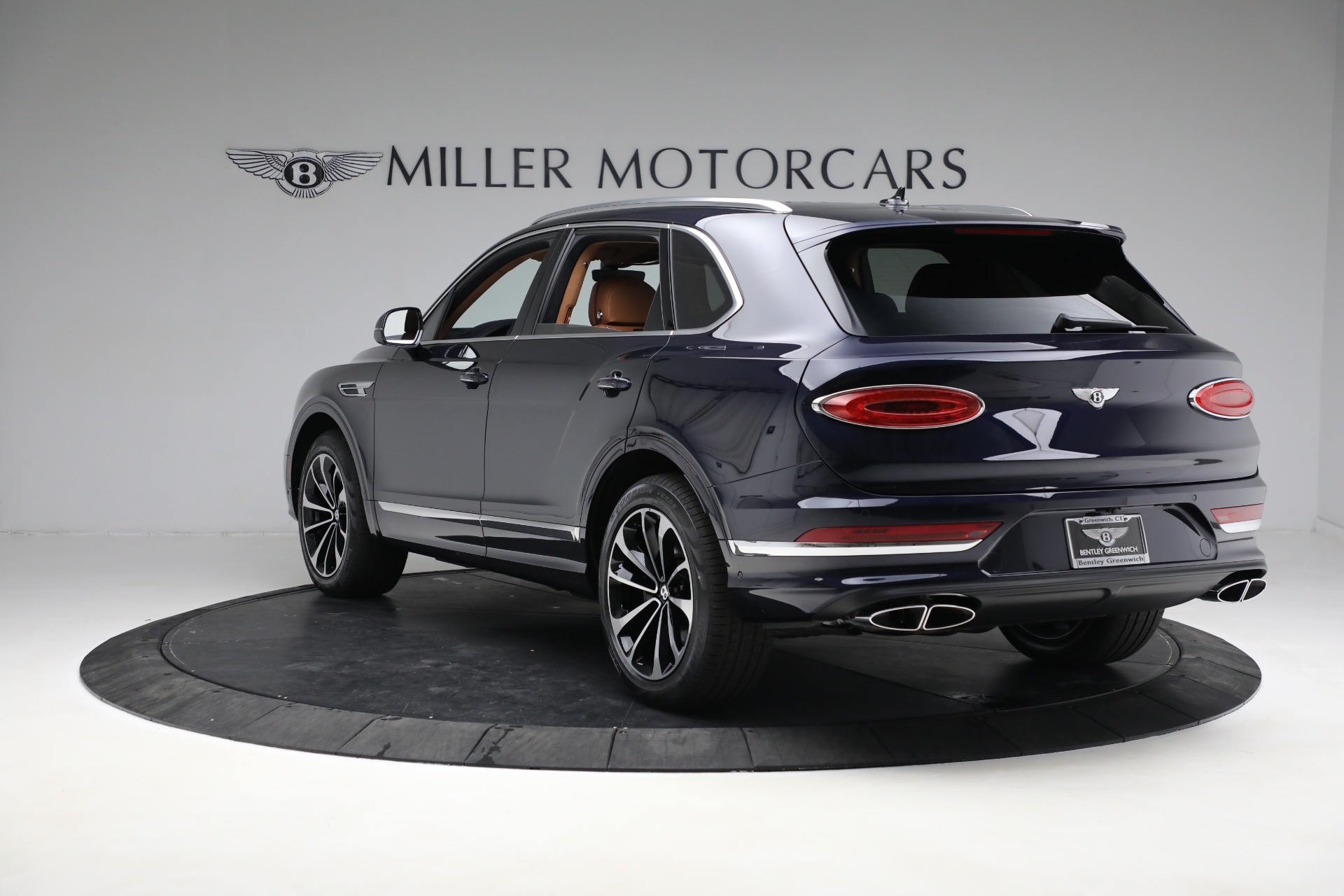 New 2023 Bentley Bentayga V8 | St. Petersburg, FL