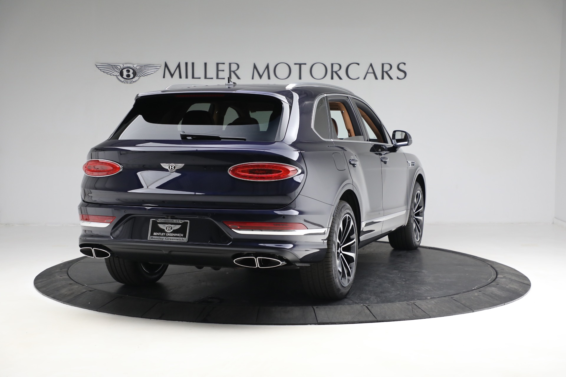 New 2023 Bentley Bentayga V8 | St. Petersburg, FL