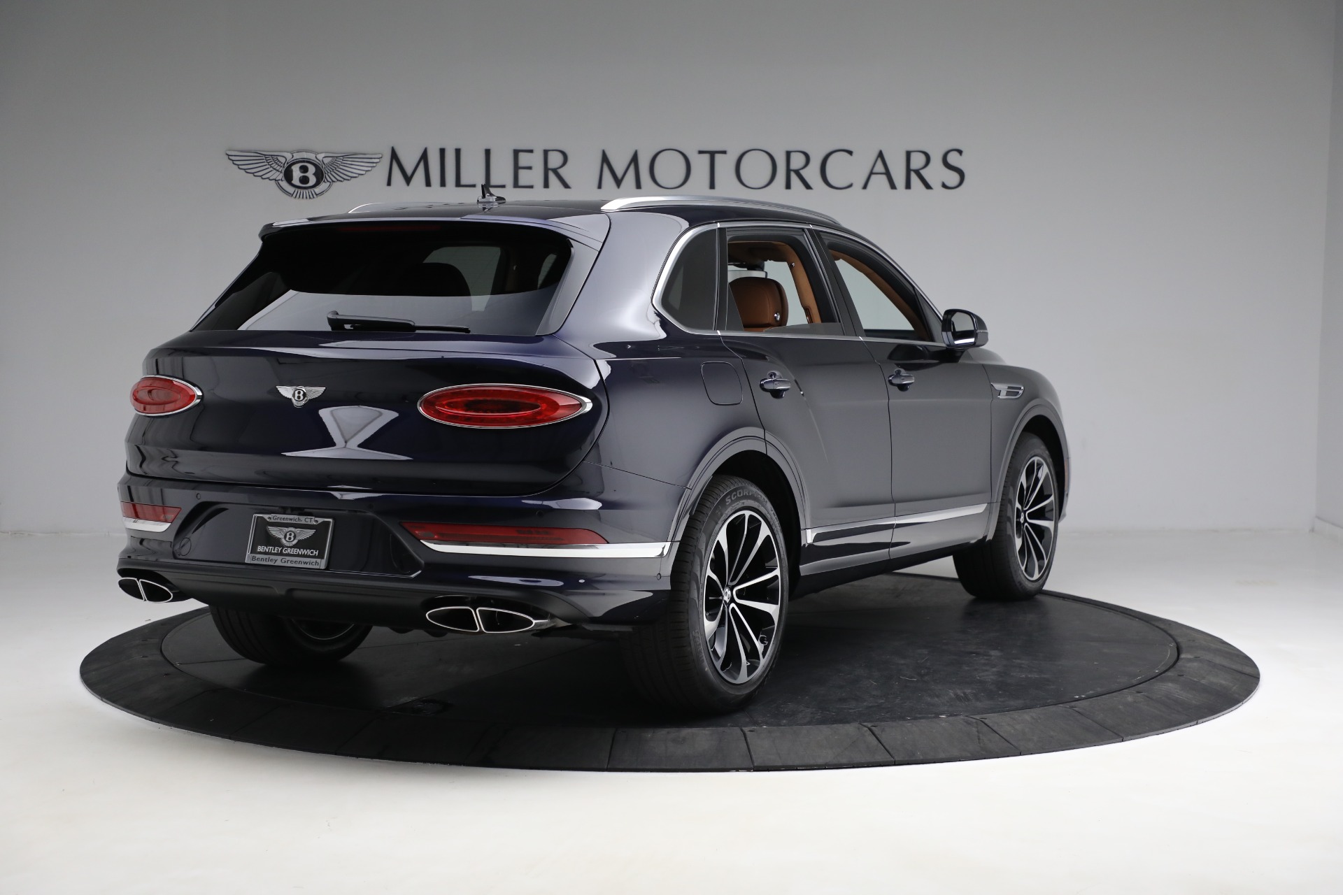 New 2023 Bentley Bentayga V8 | St. Petersburg, FL
