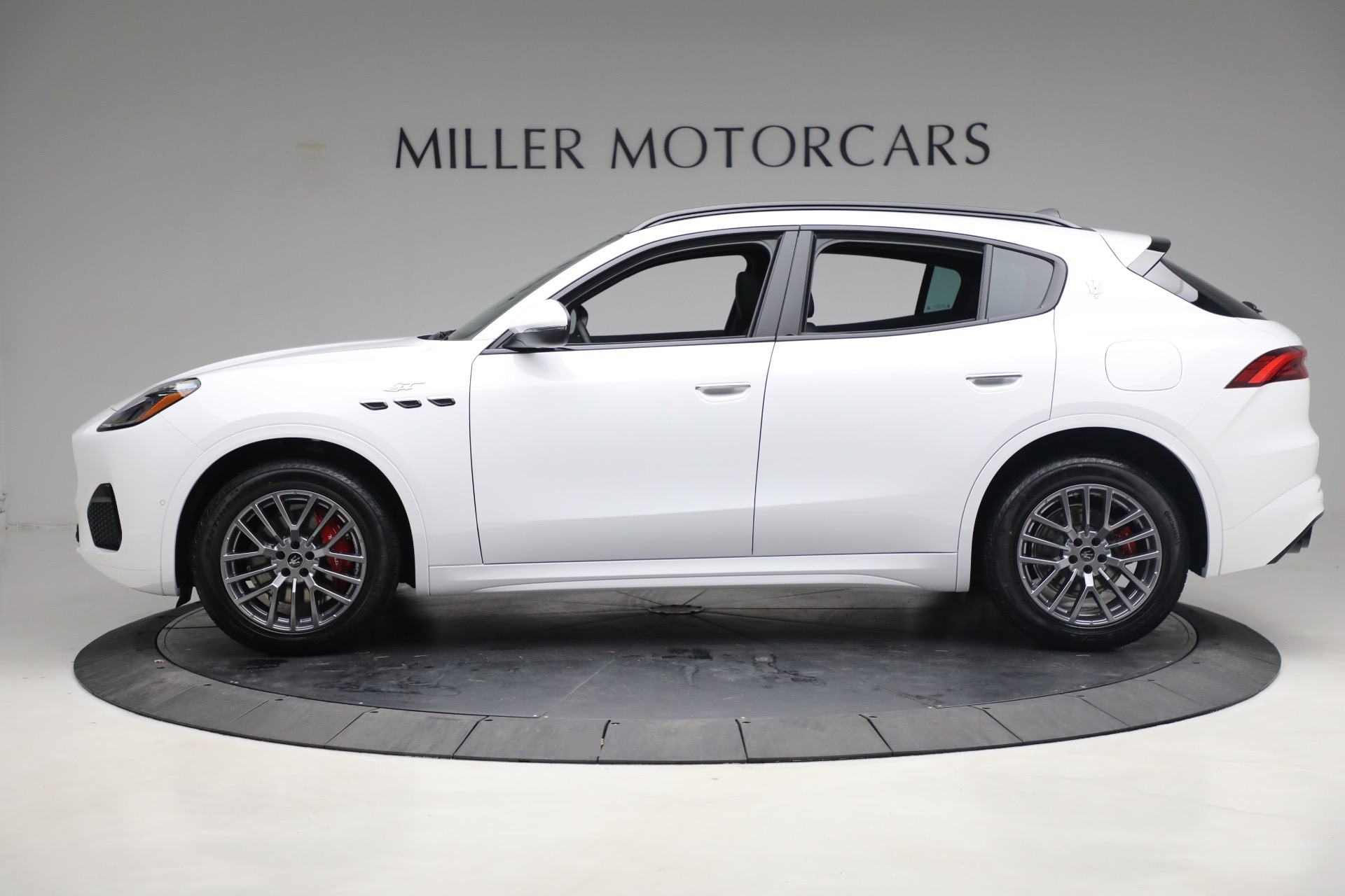 New 2023 Maserati Grecale GT | St. Petersburg, FL