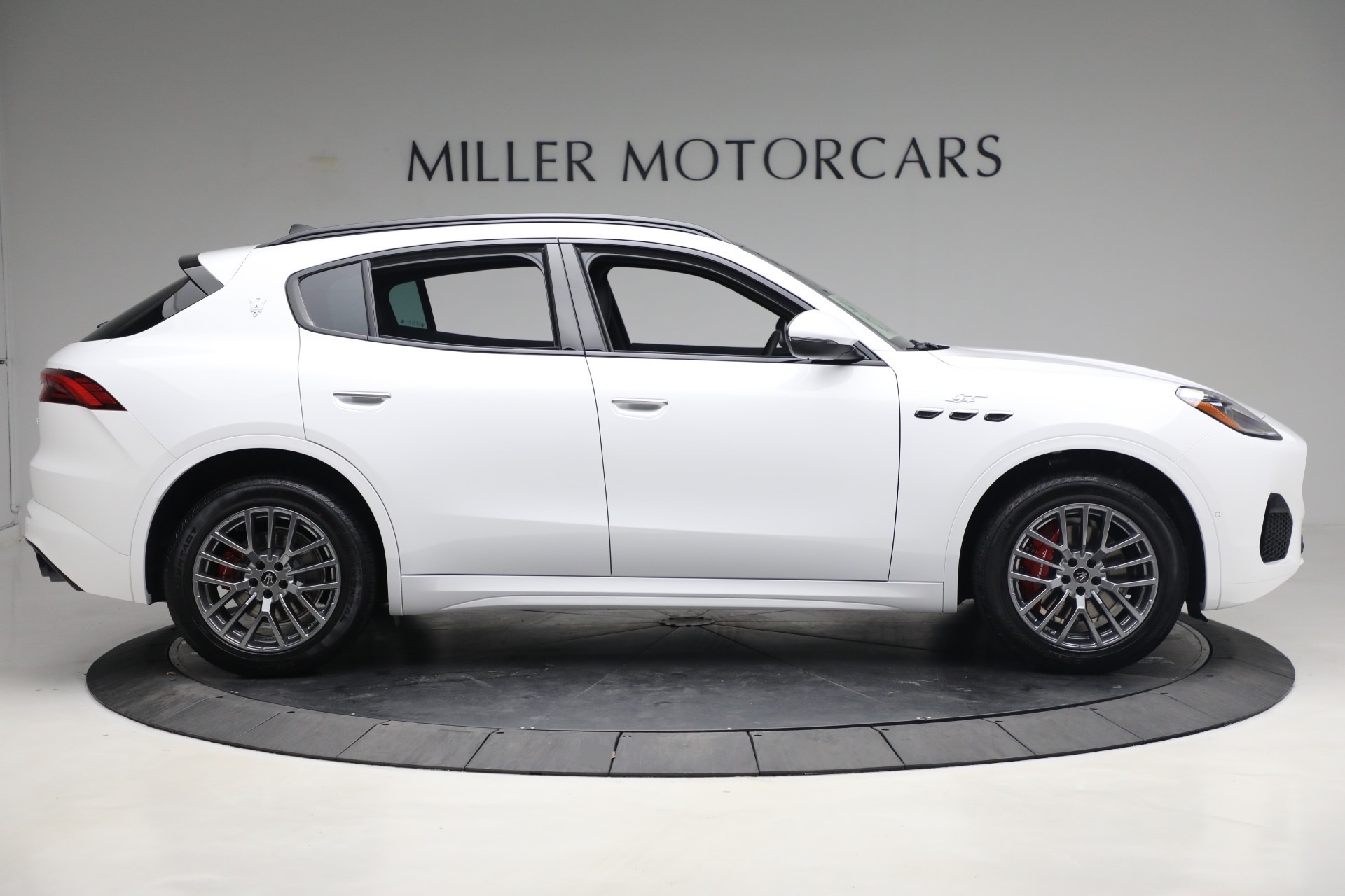 New 2023 Maserati Grecale GT | St. Petersburg, FL