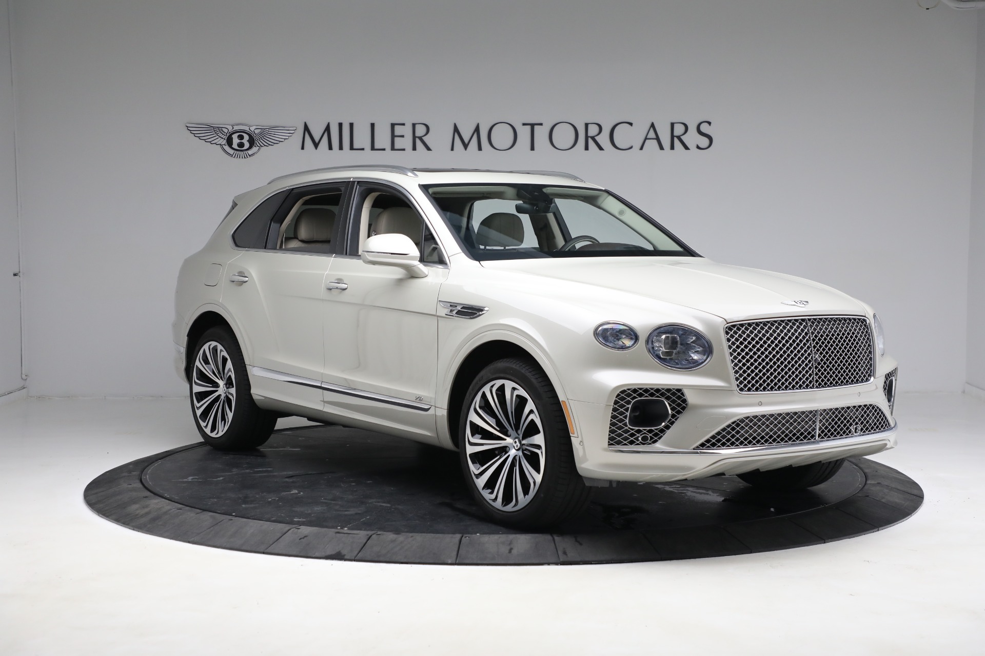 Used 2022 Bentley Bentayga V8 | St. Petersburg, FL