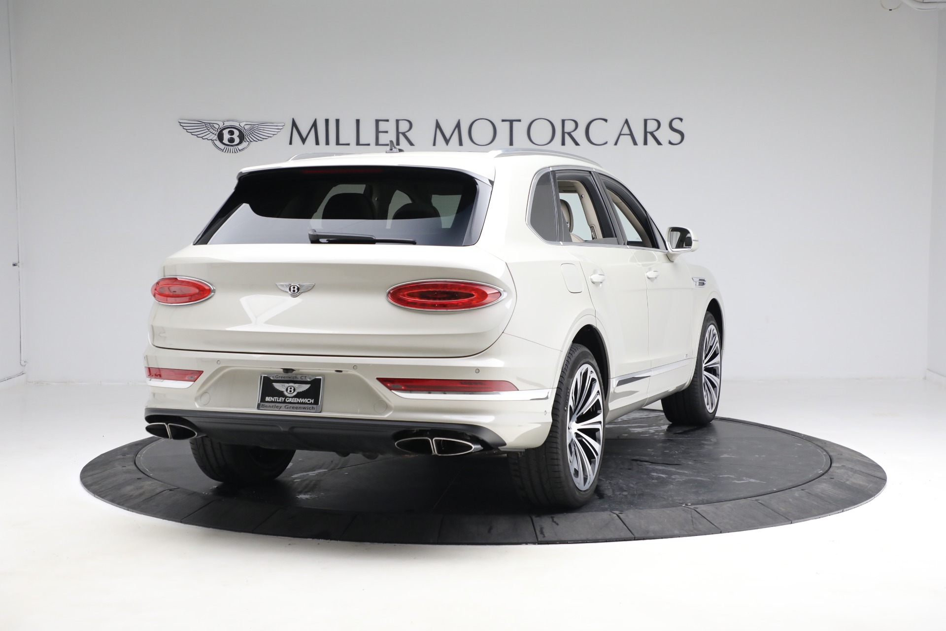 Used 2022 Bentley Bentayga V8 | St. Petersburg, FL