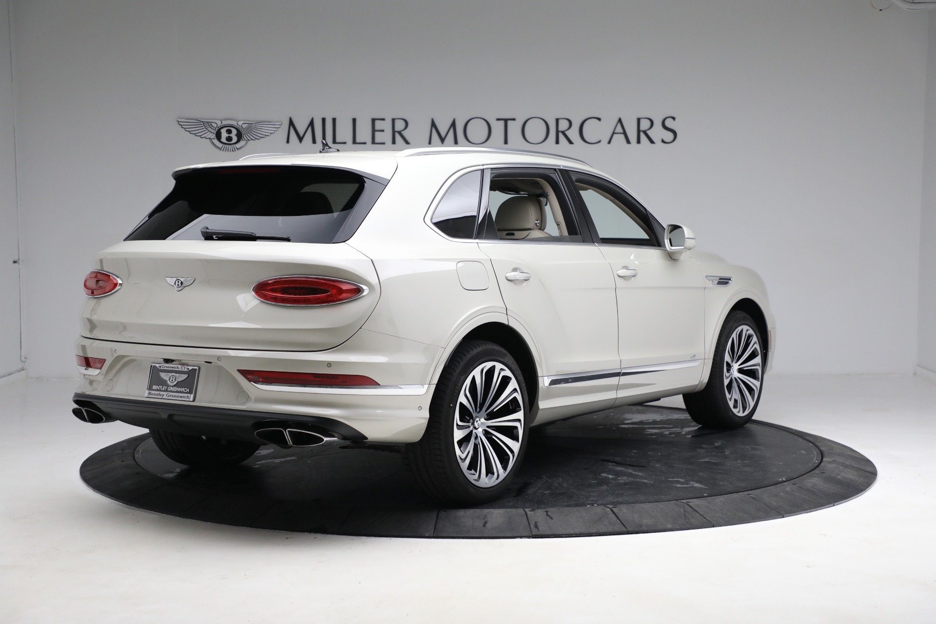 Used 2022 Bentley Bentayga V8 | St. Petersburg, FL
