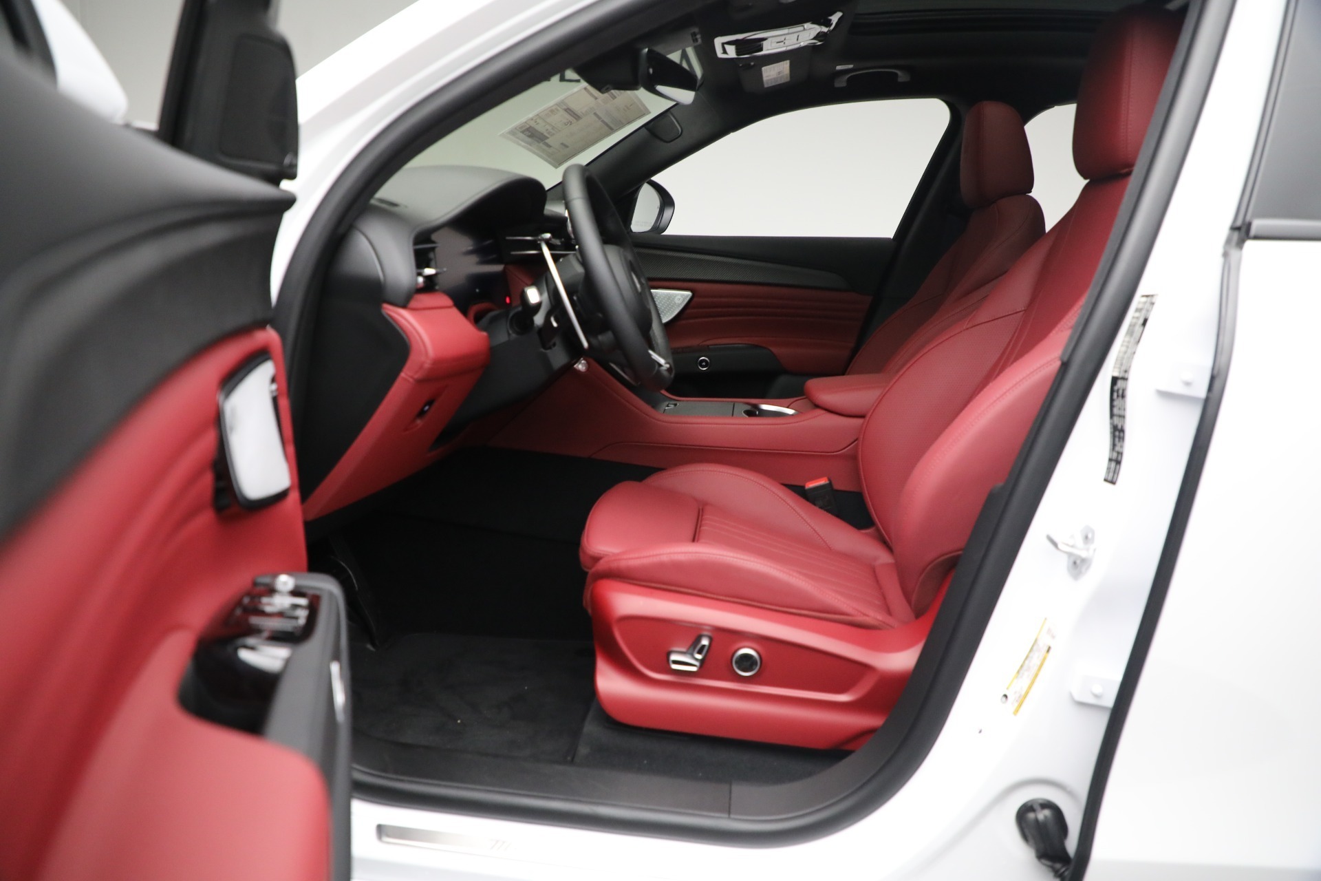 New 2023 Maserati Grecale Modena | St. Petersburg, FL