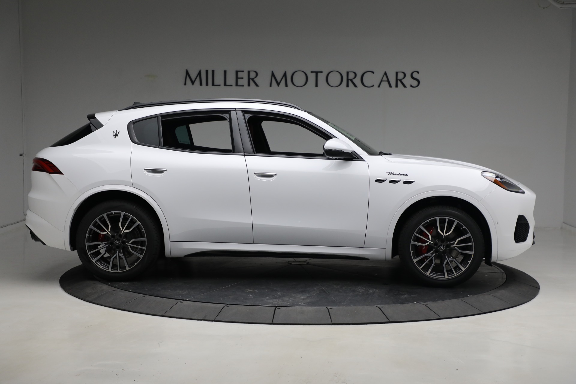 New 2023 Maserati Grecale Modena | St. Petersburg, FL