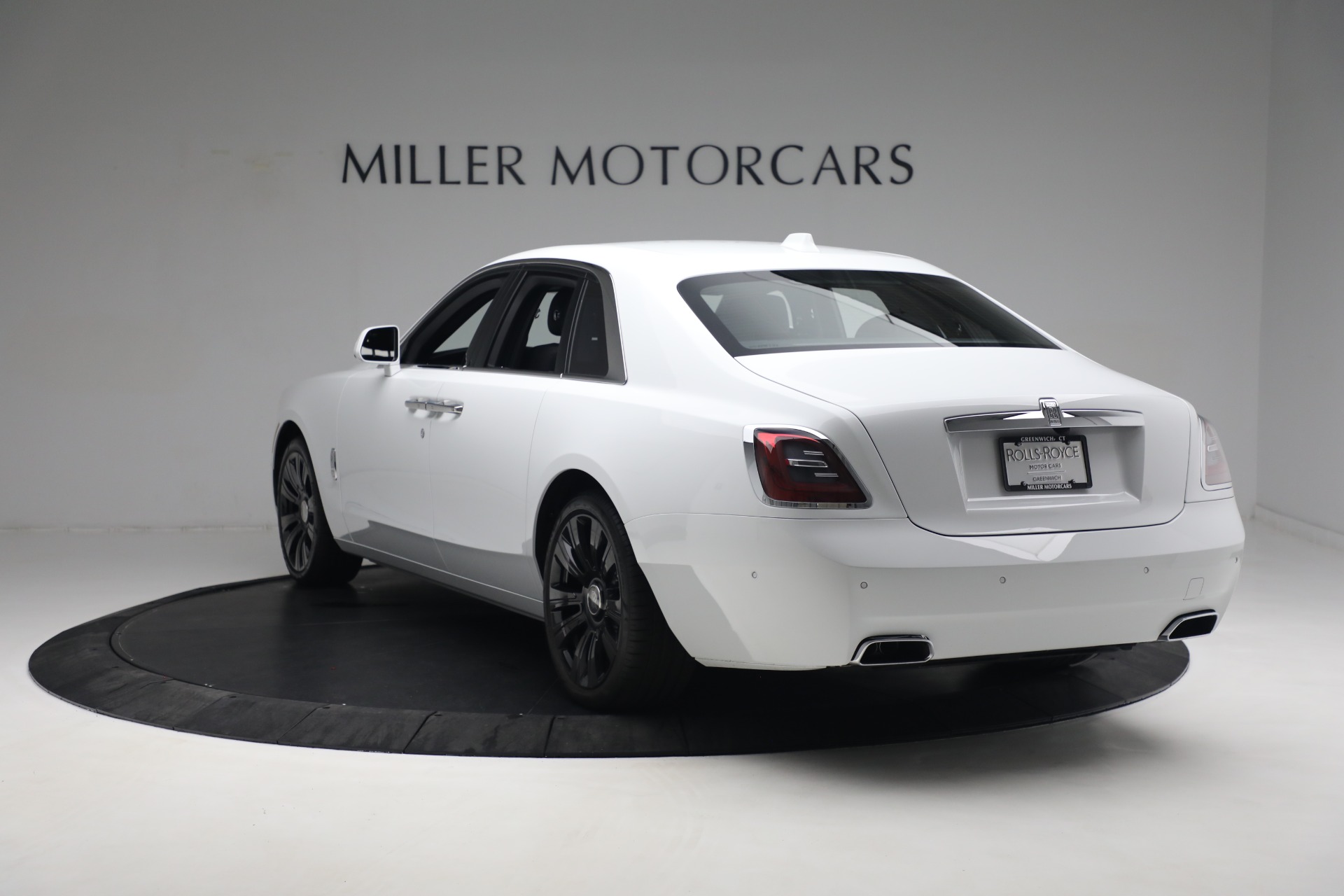 New 2023 Rolls-Royce Ghost | St. Petersburg, FL