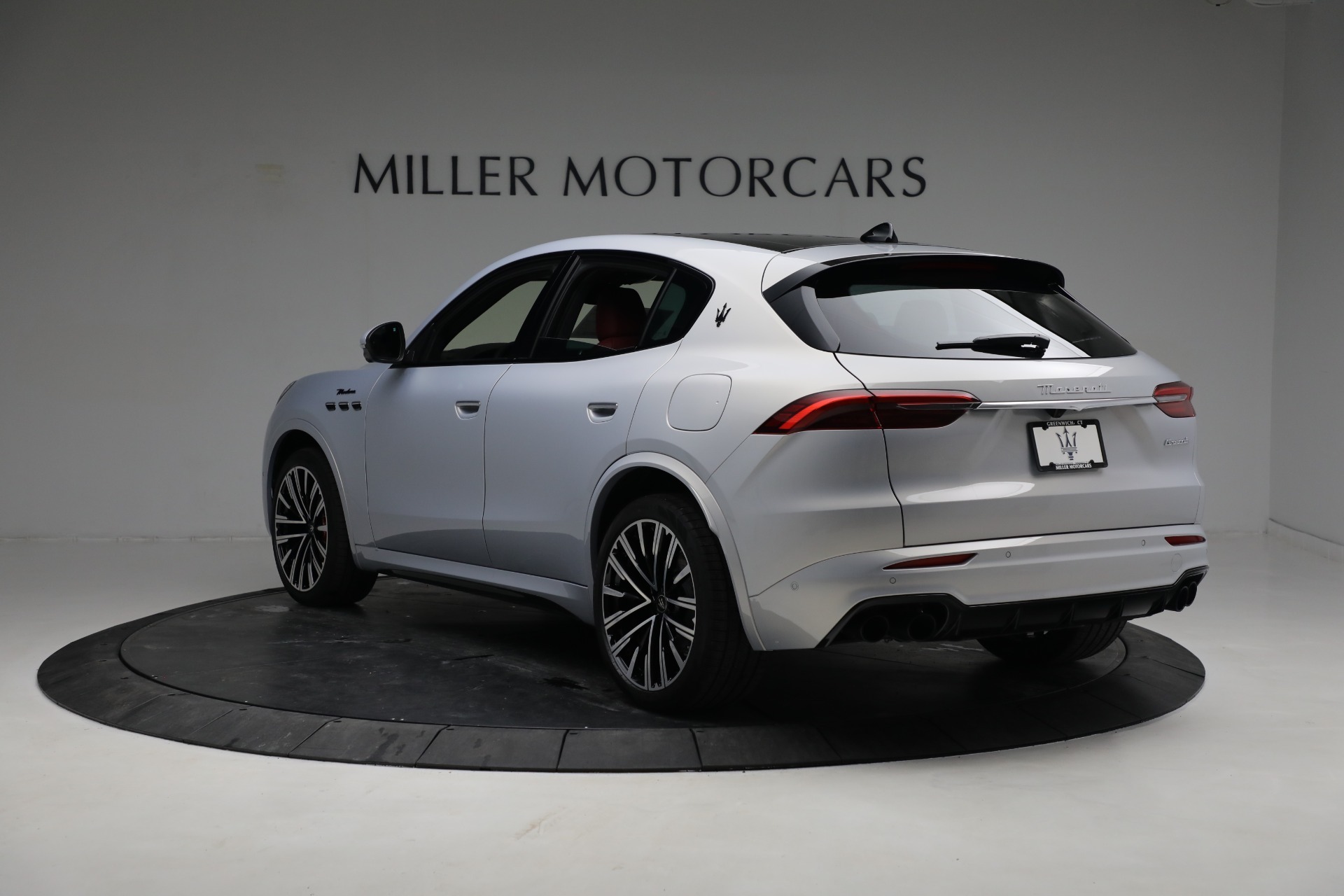 New 2023 Maserati Grecale Modena | St. Petersburg, FL