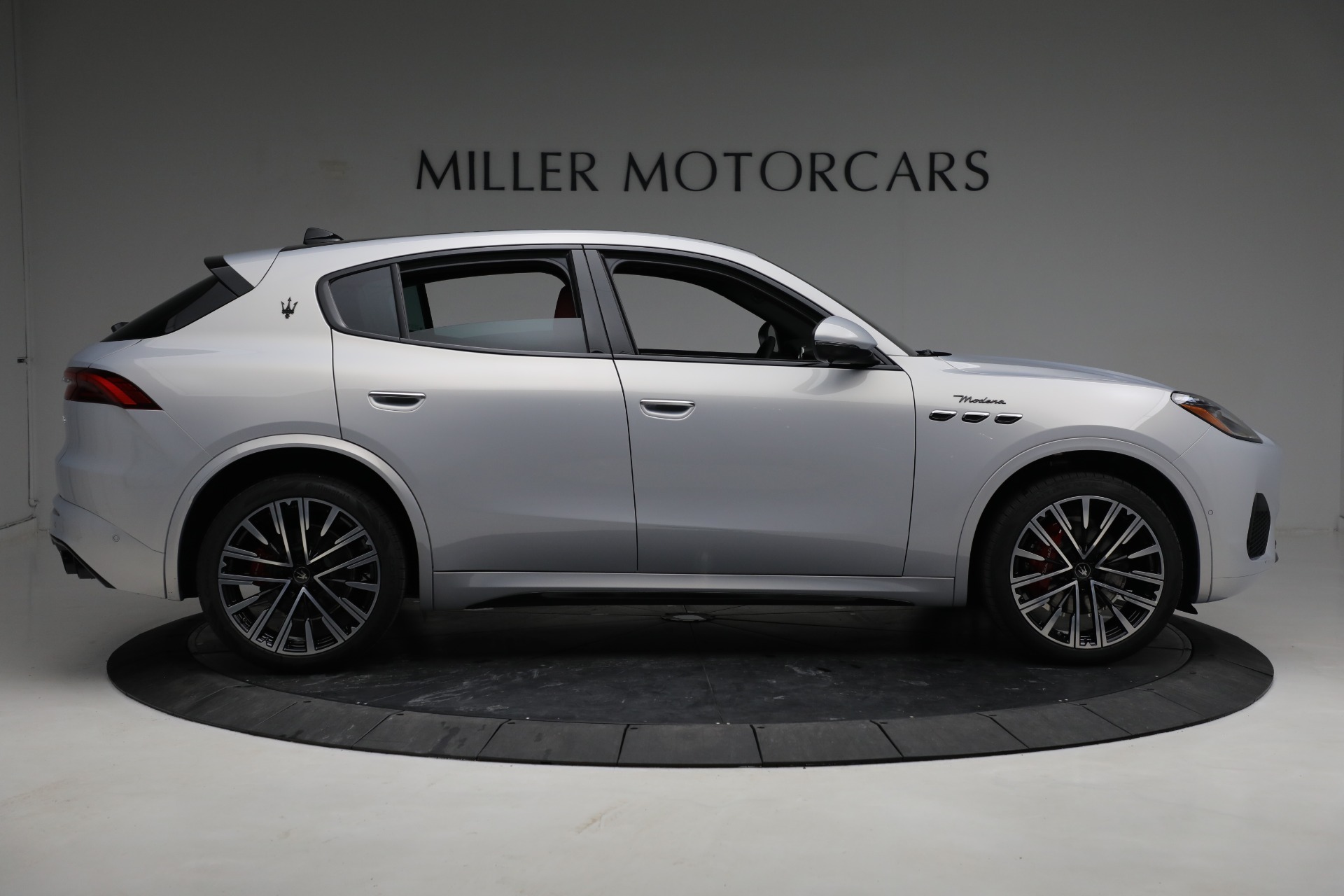 New 2023 Maserati Grecale Modena | St. Petersburg, FL