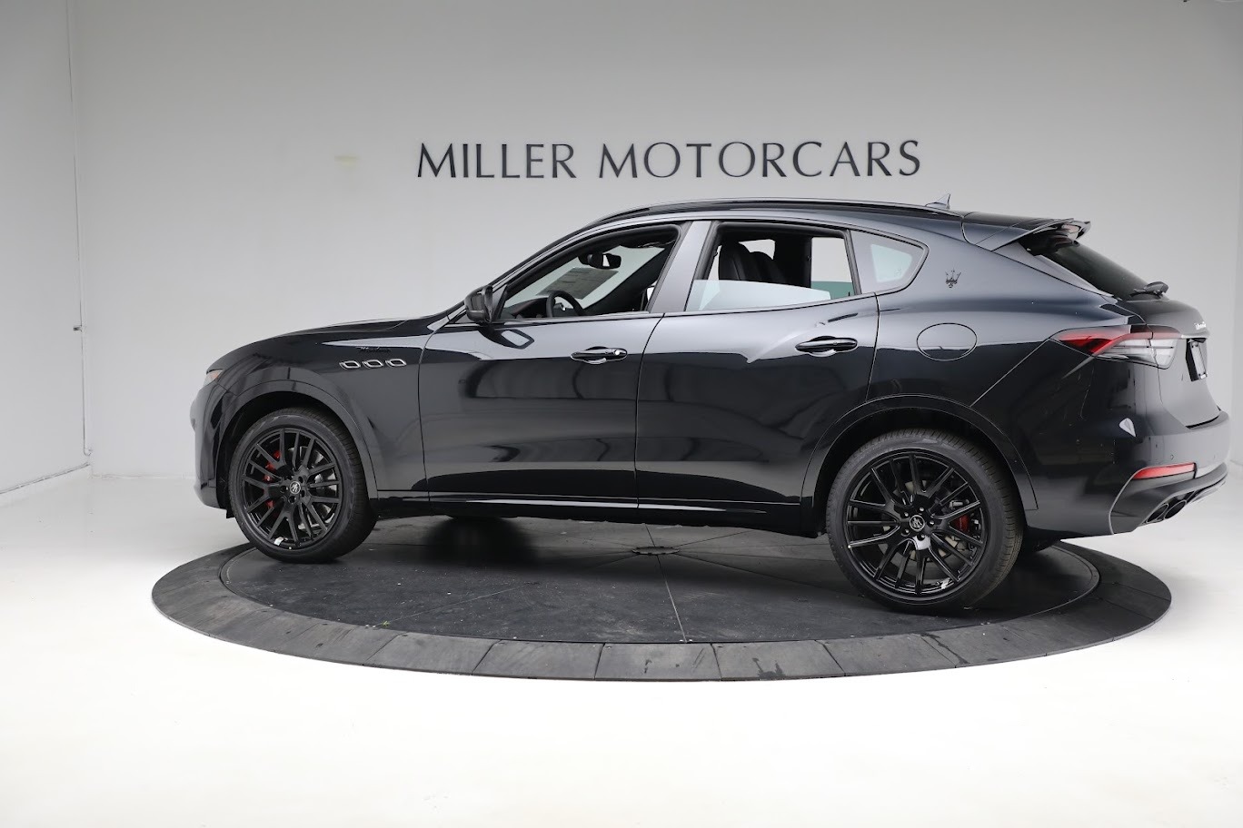 New 2023 Maserati Levante Modena | St. Petersburg, FL