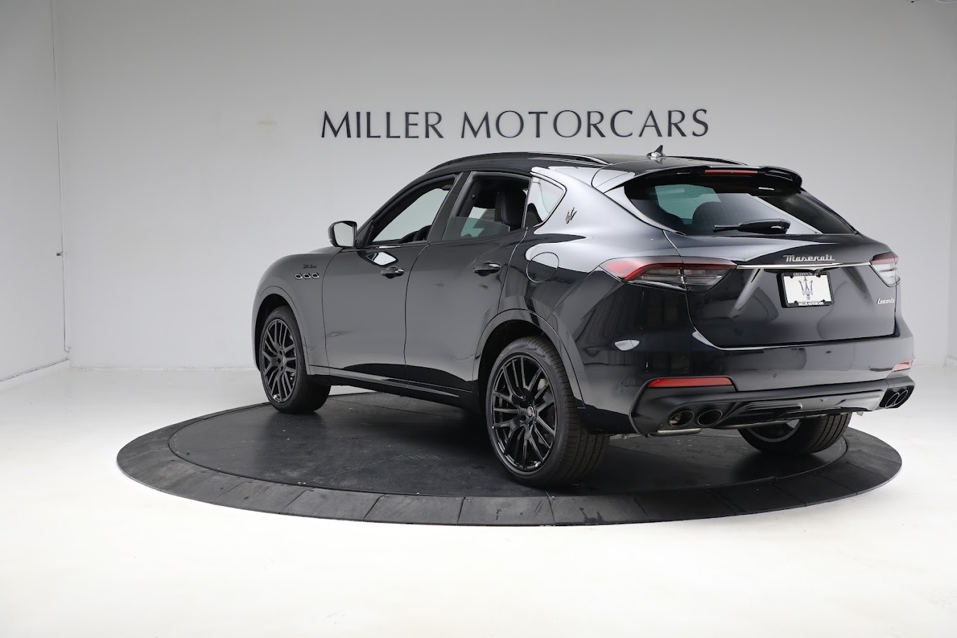 New 2023 Maserati Levante Modena | St. Petersburg, FL