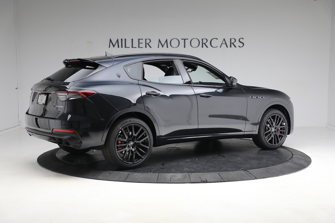 New 2023 Maserati Levante Modena | St. Petersburg, FL