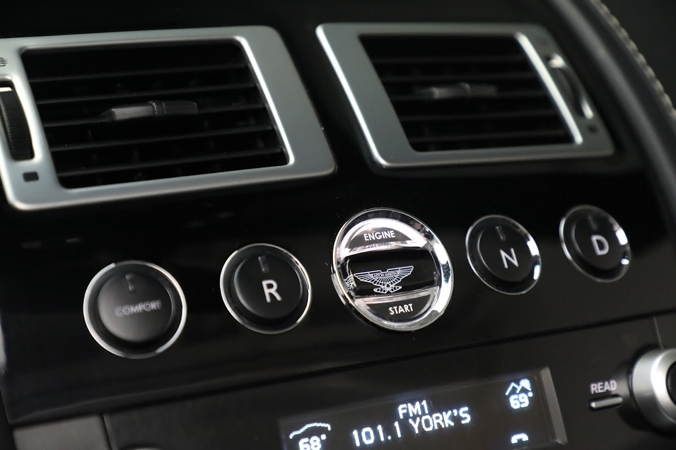 Used 2009 Aston Martin V8 Vantage Roadster | St. Petersburg, FL