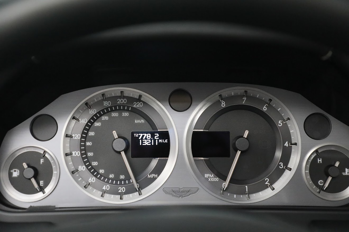 Used 2009 Aston Martin V8 Vantage Roadster | St. Petersburg, FL