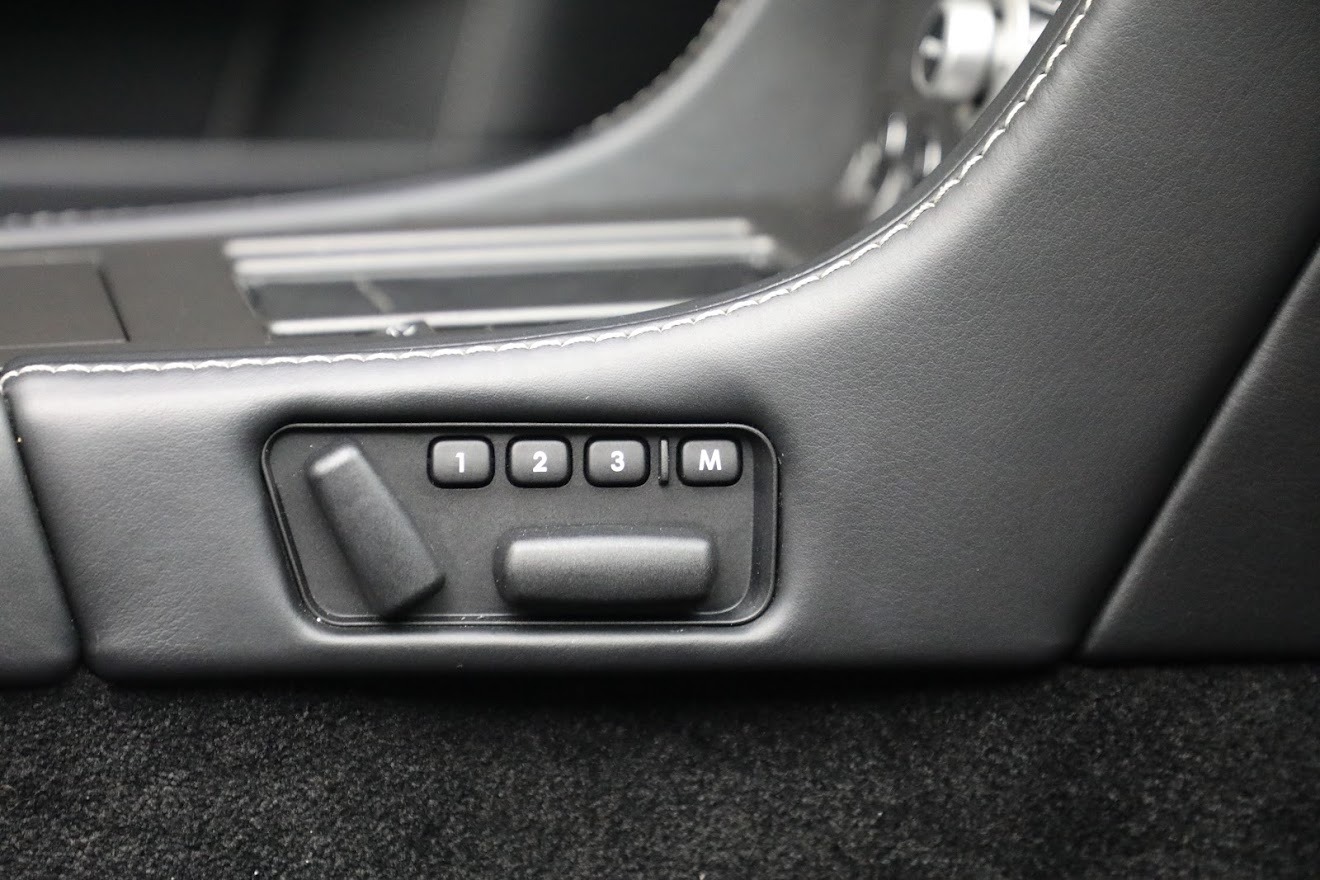 Used 2009 Aston Martin V8 Vantage Roadster | St. Petersburg, FL