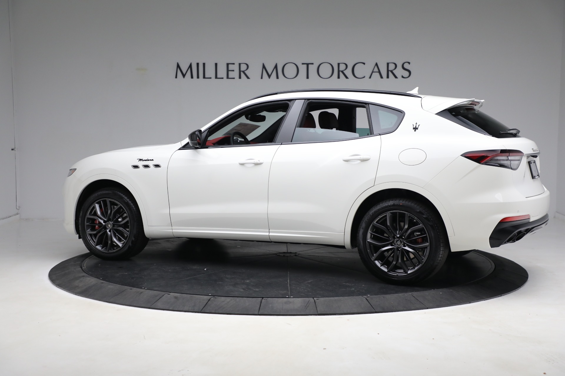 New 2023 Maserati Levante Modena | St. Petersburg, FL