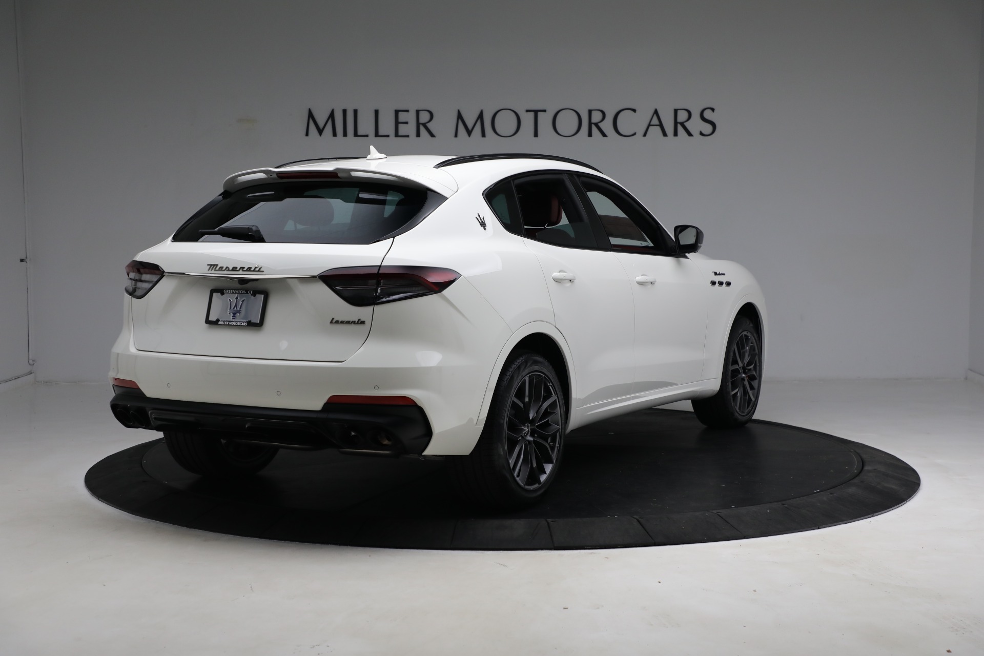New 2023 Maserati Levante Modena | St. Petersburg, FL