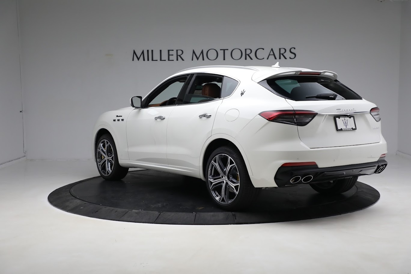New 2023 Maserati Levante Modena | St. Petersburg, FL