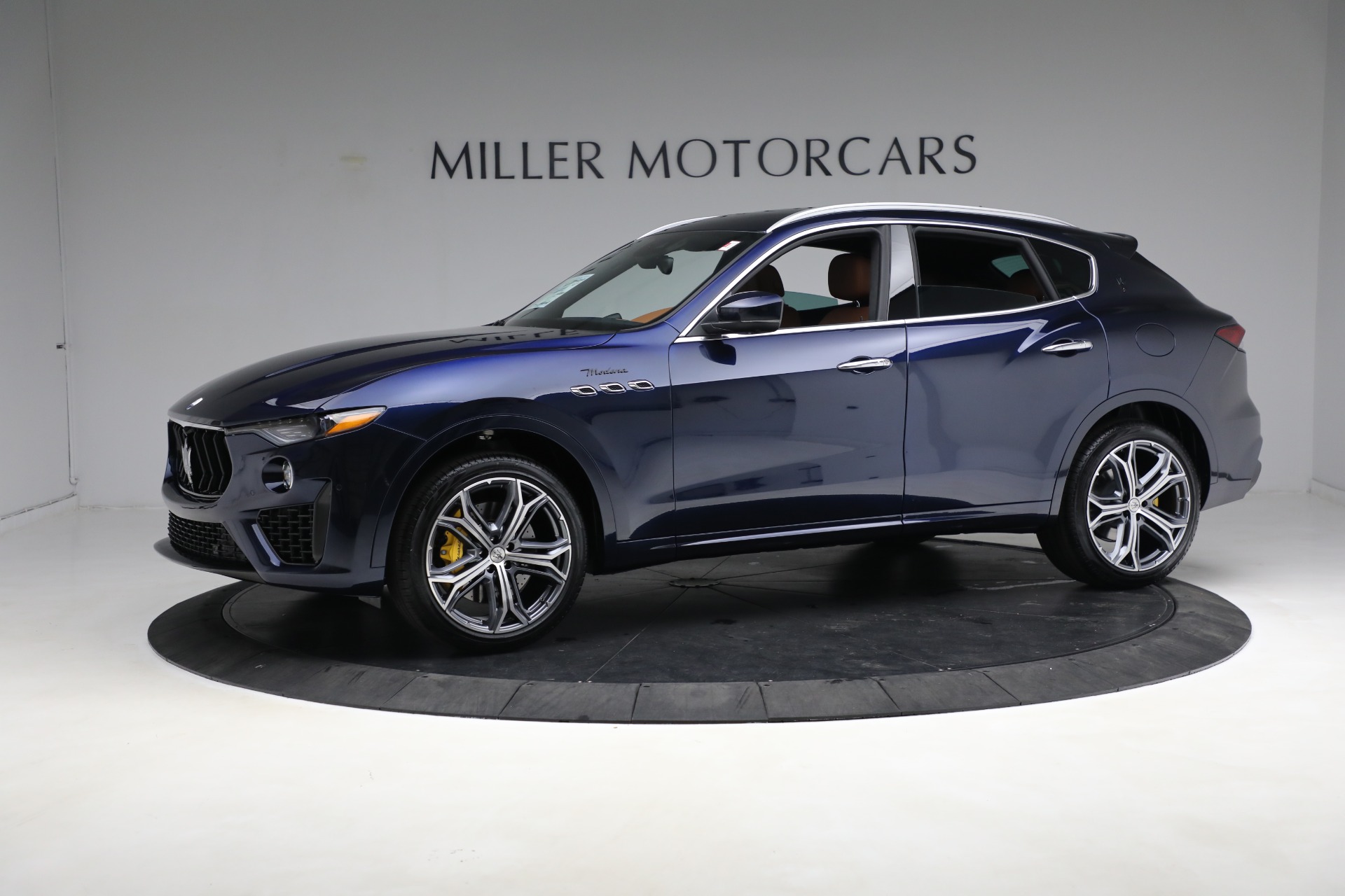 New 2023 Maserati Levante Modena | St. Petersburg, FL