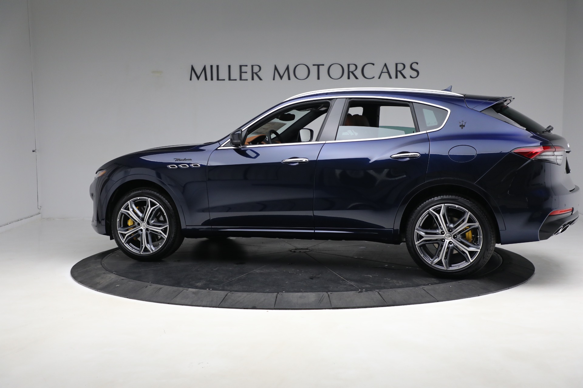 New 2023 Maserati Levante Modena | St. Petersburg, FL